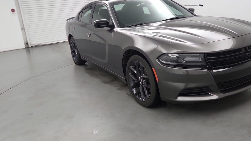 2019 Dodge Charger SXT Hero Image