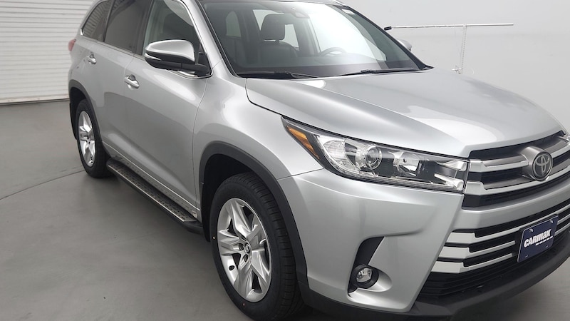 2019 Toyota Highlander Limited Hero Image
