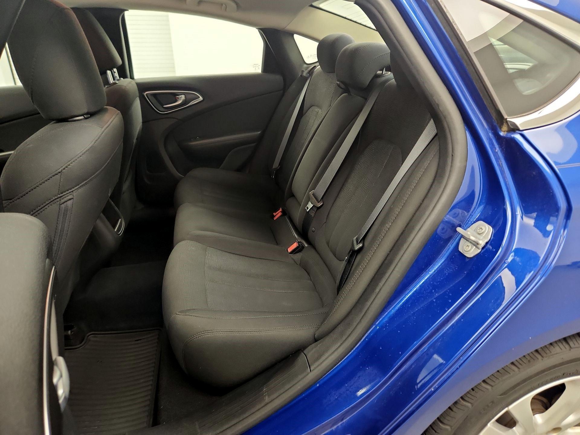 Thumbnail: 2017 Chrysler 200 - 15