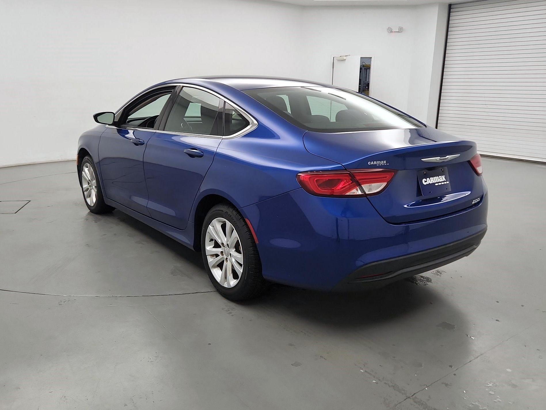 Thumbnail: 2017 Chrysler 200 - 7