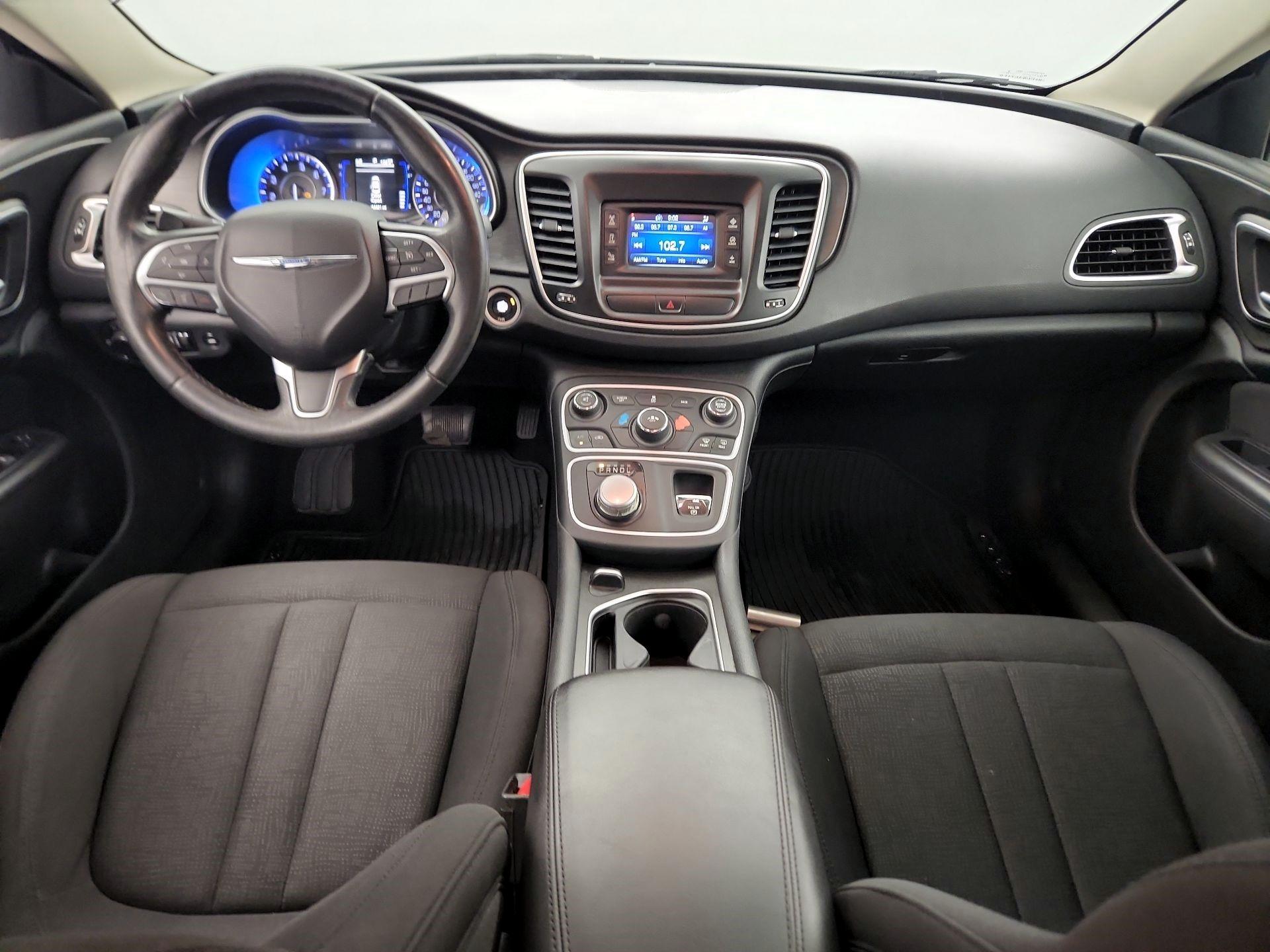 Thumbnail: 2017 Chrysler 200 - 8