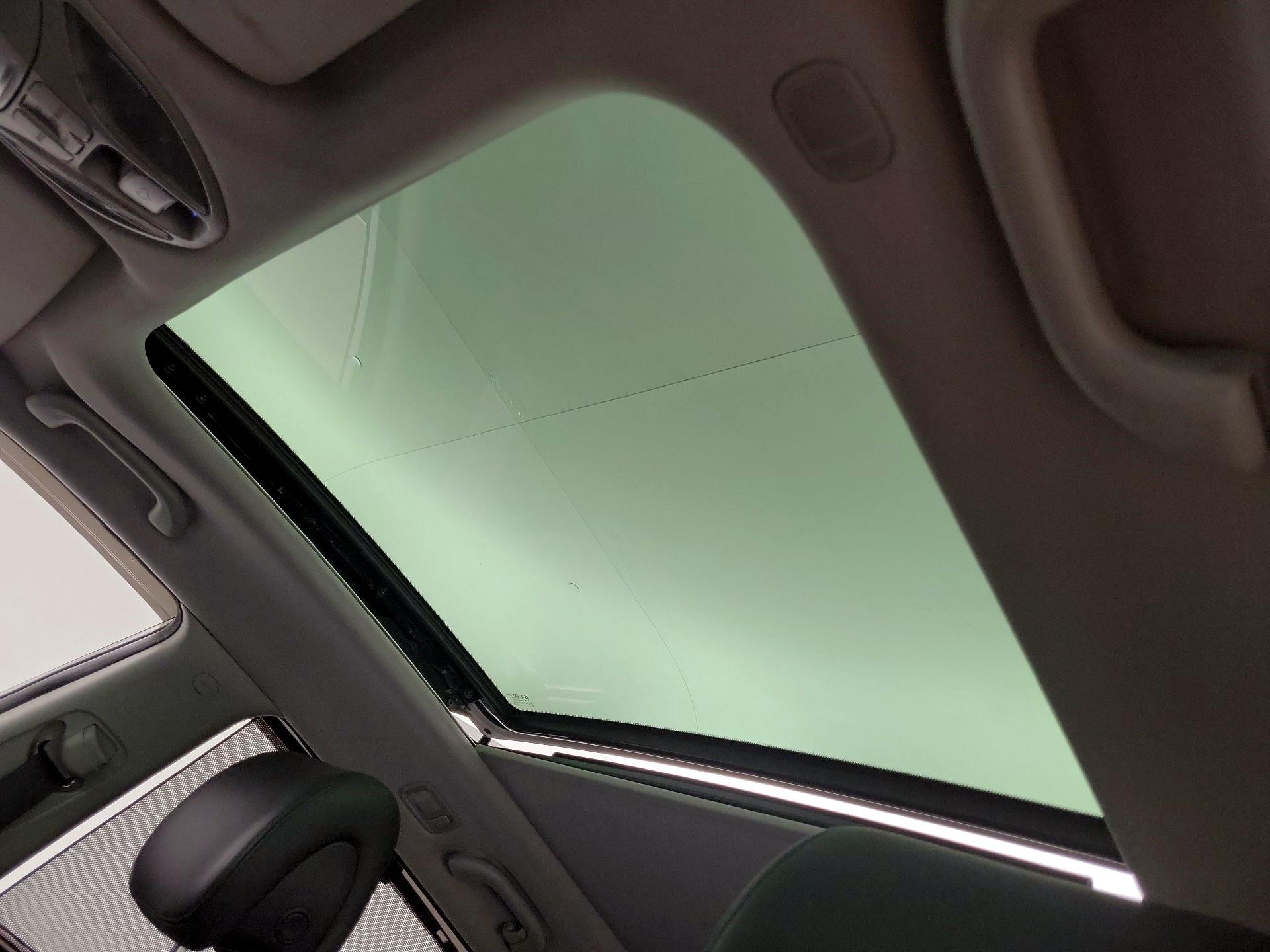 Thumbnail: 2013 Hyundai Santa Fe - 18
