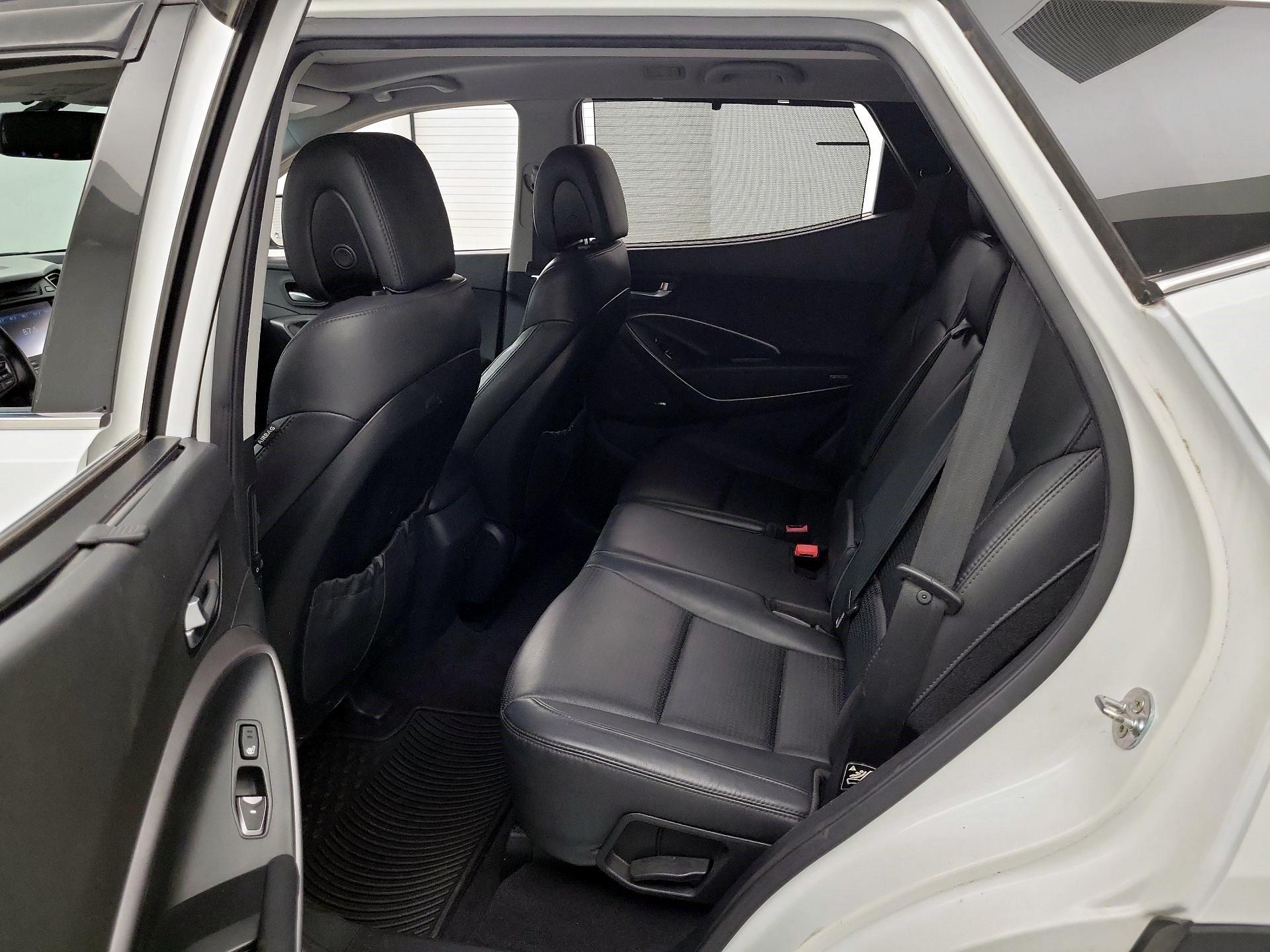 Thumbnail: 2013 Hyundai Santa Fe - 19