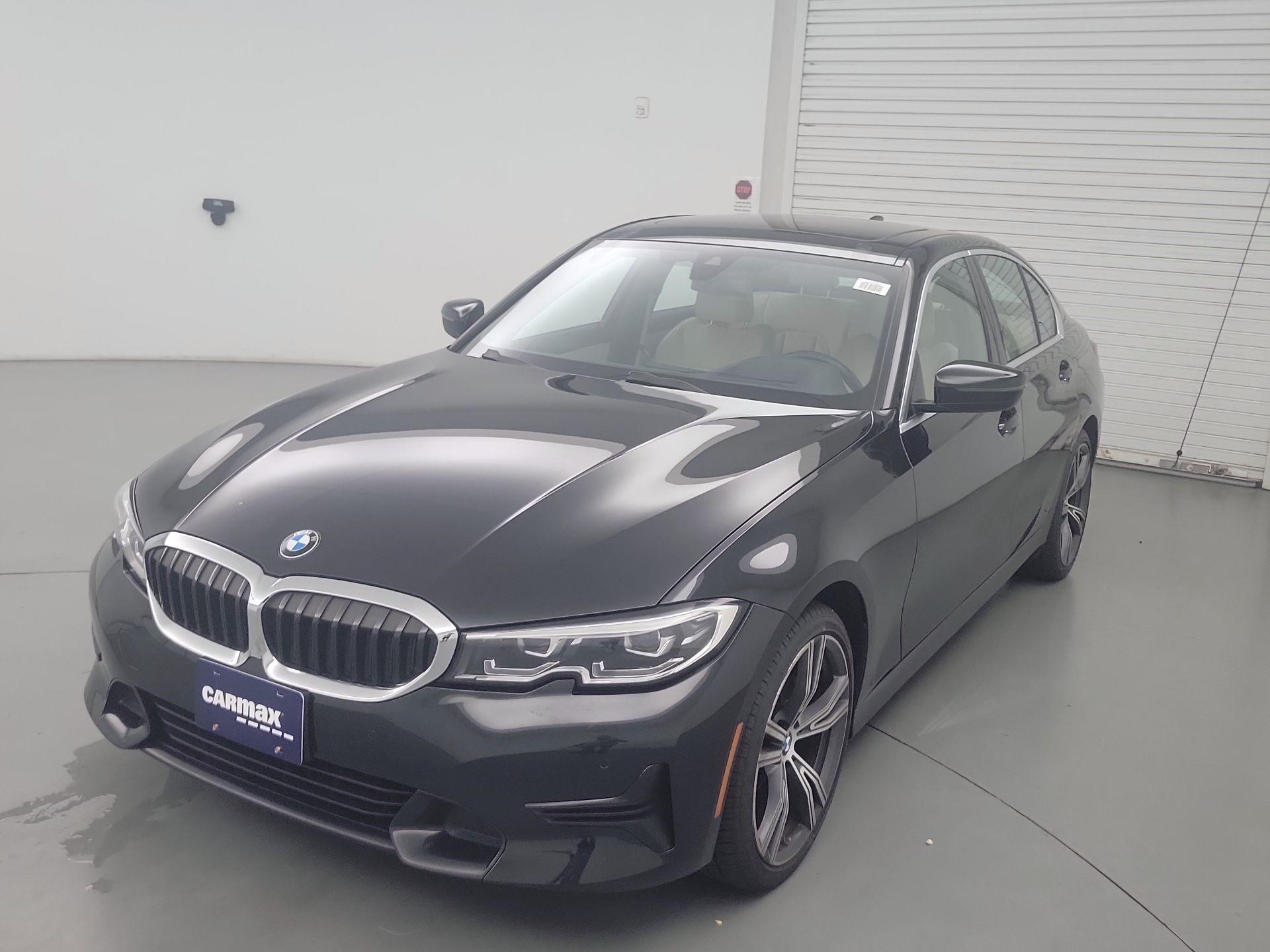 Thumbnail: 2021 BMW 3 Series - 3