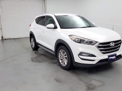 White 2017 Hyundai Tucson SE