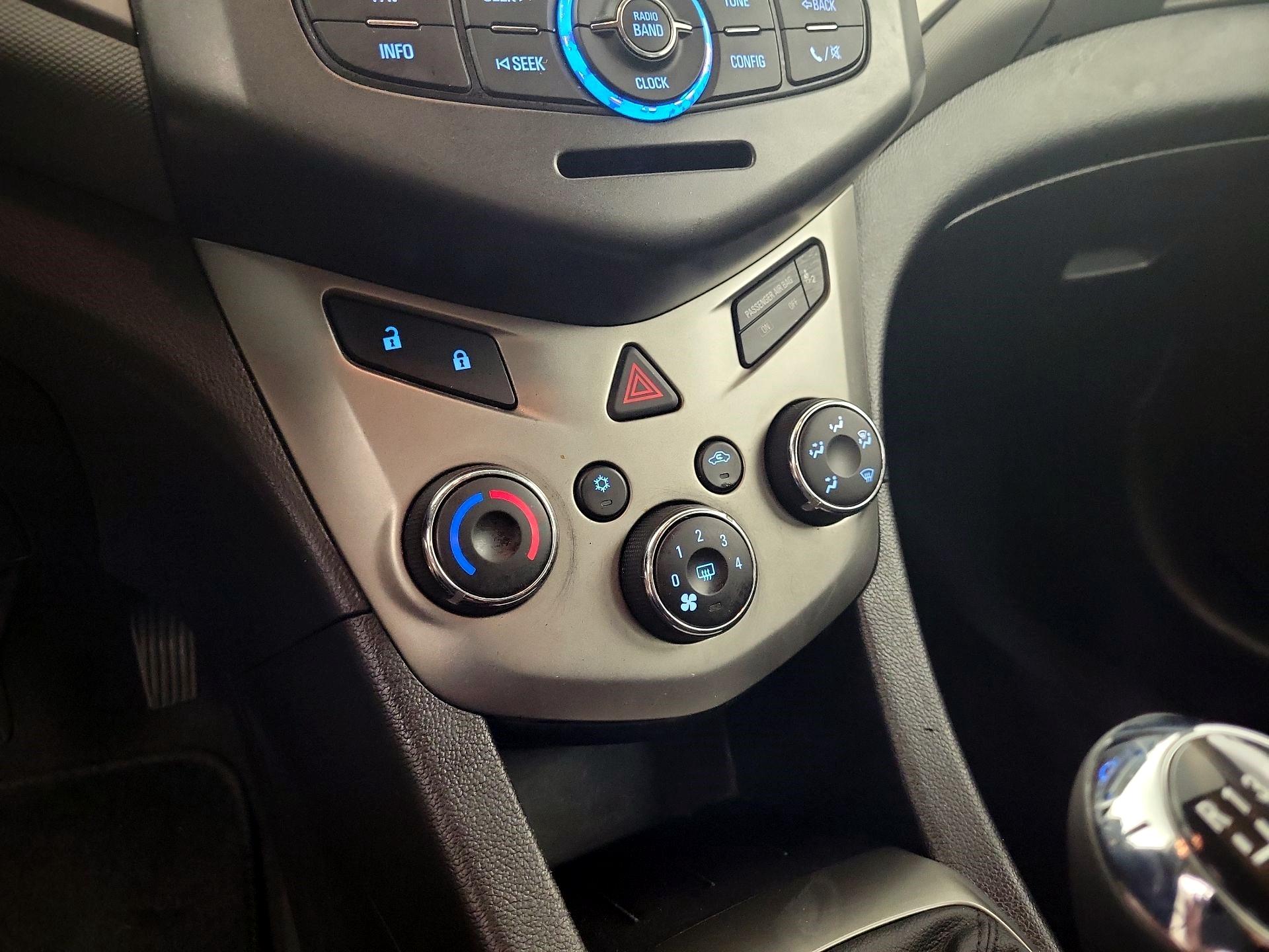 Thumbnail: 2015 Chevrolet Sonic - 13