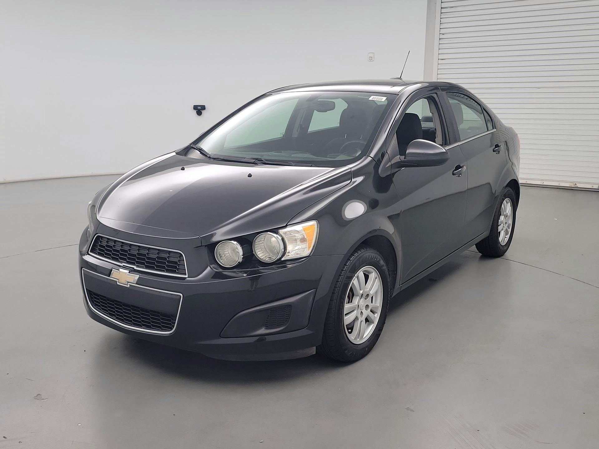 Thumbnail: 2015 Chevrolet Sonic - 3