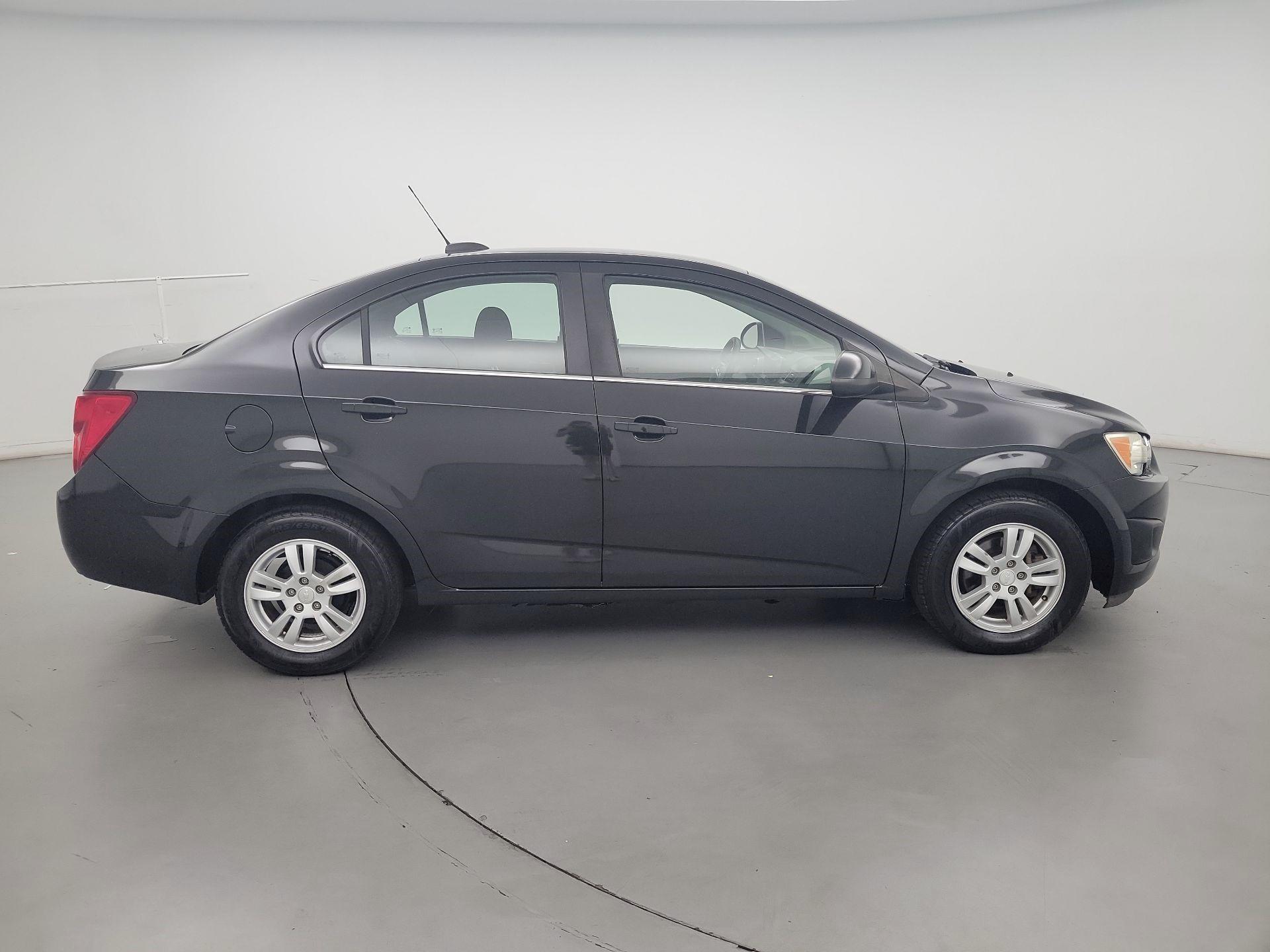 Thumbnail: 2015 Chevrolet Sonic - 4