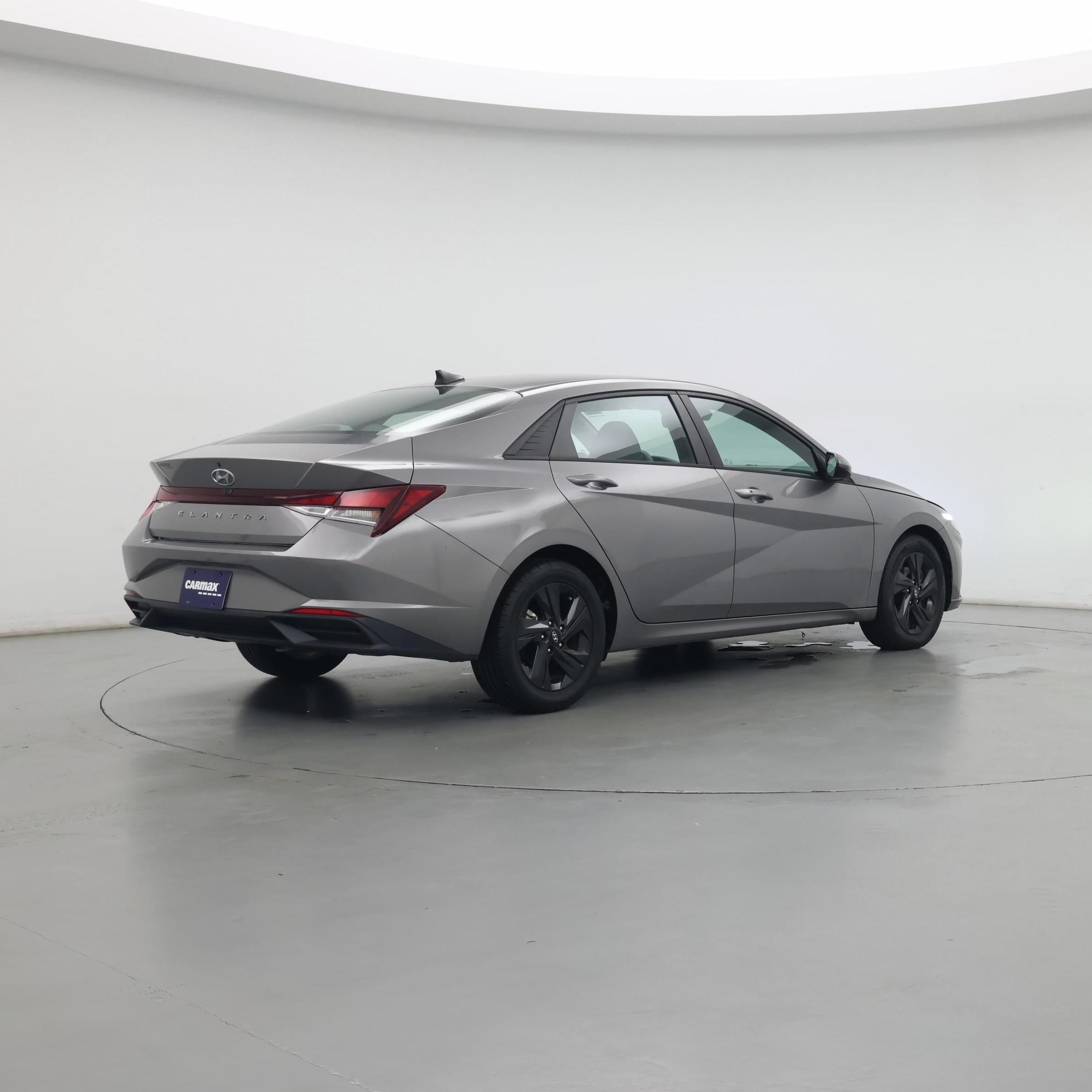 Thumbnail: 2021 Hyundai Elantra - 3