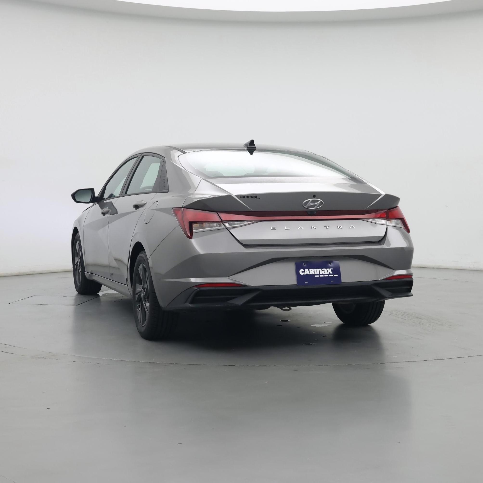Thumbnail: 2021 Hyundai Elantra - 4