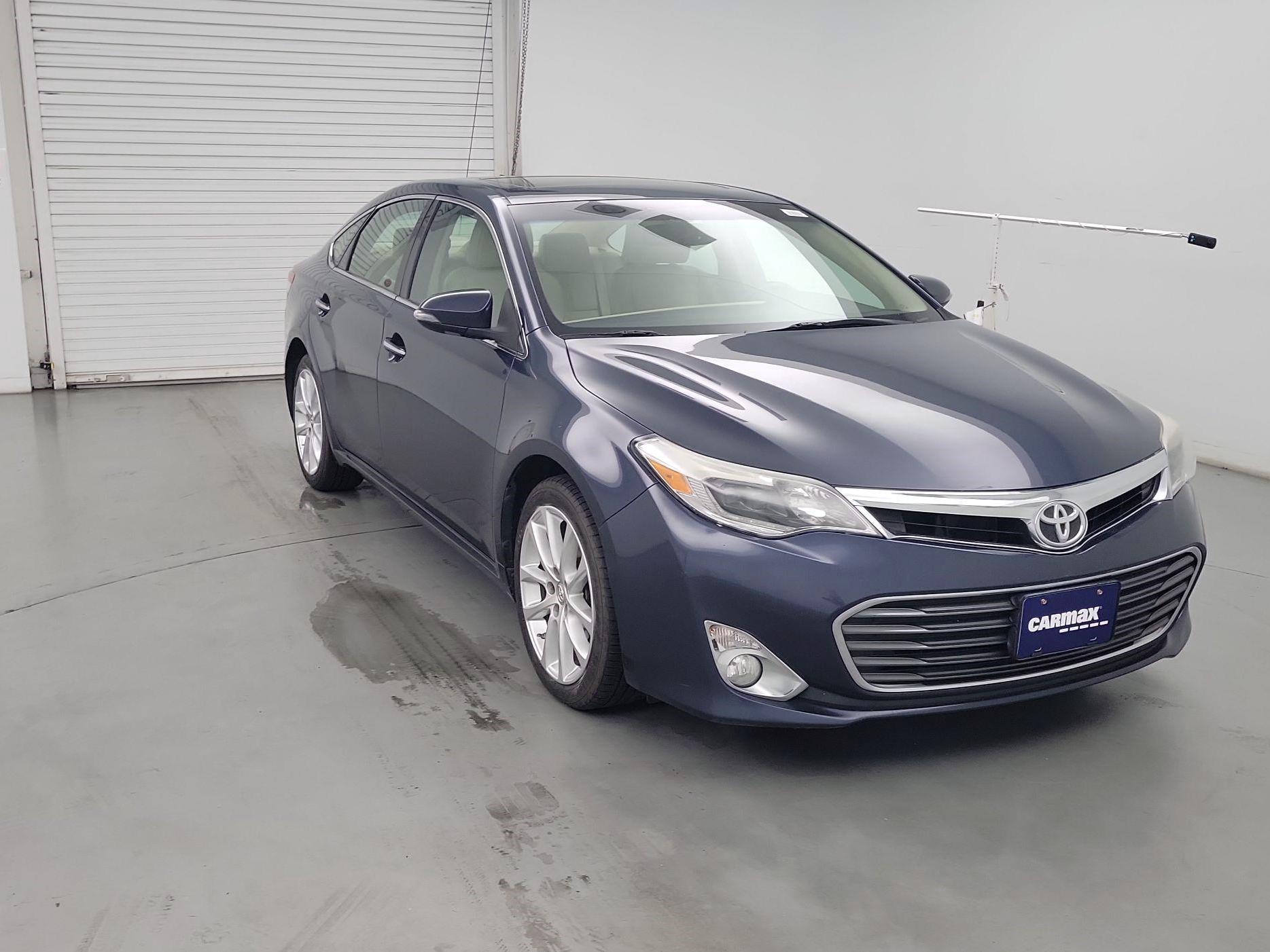 Thumbnail: 2015 Toyota Avalon - 1