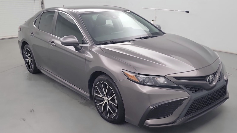 2021 Toyota Camry SE Hero Image