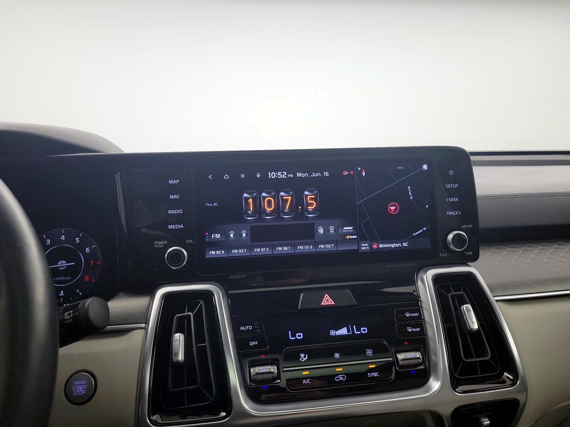 Thumbnail: 2022 Kia Sorento - 14