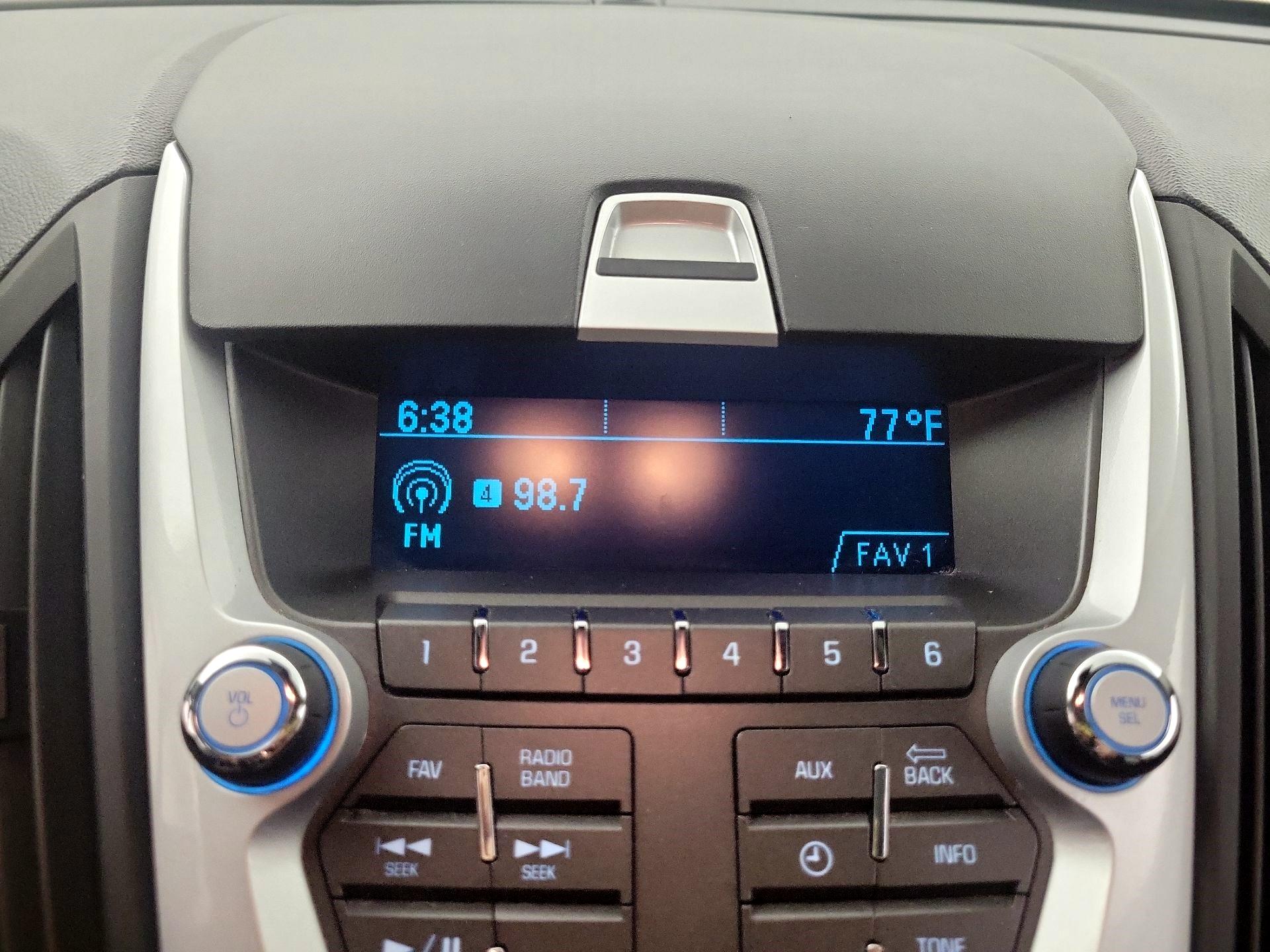 Thumbnail: 2015 Chevrolet Equinox - 11