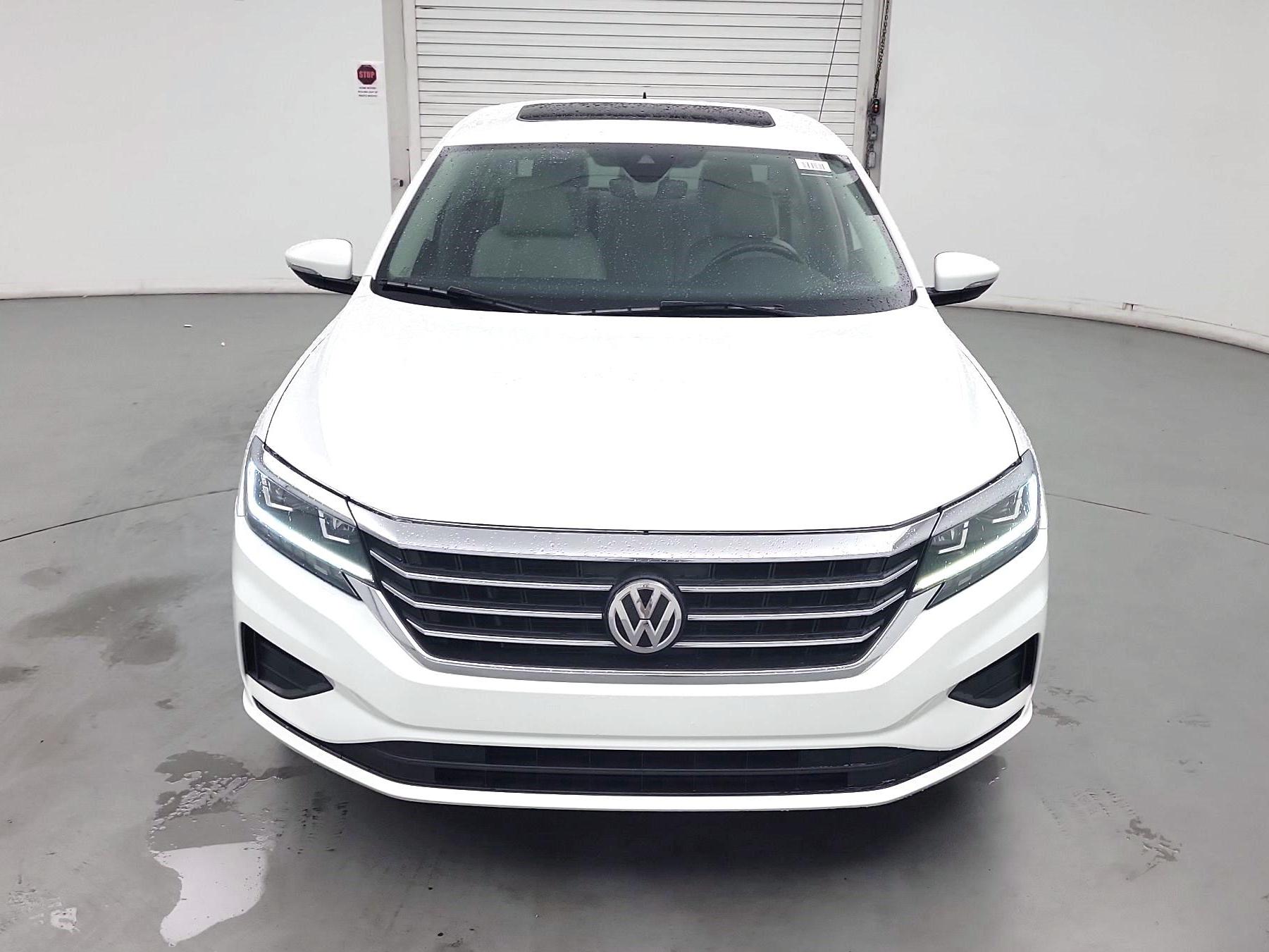 Thumbnail: 2020 Volkswagen Passat - 2