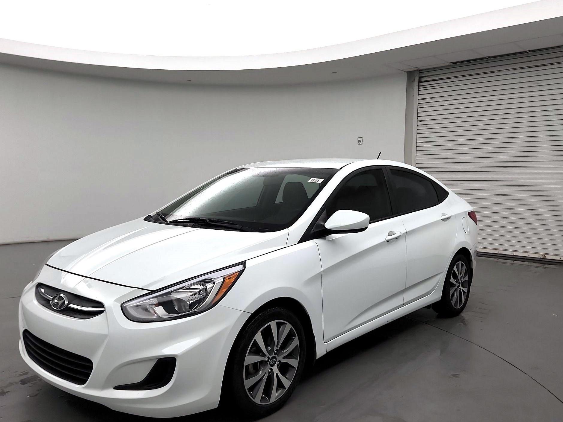 Thumbnail: 2017 Hyundai Accent - 3