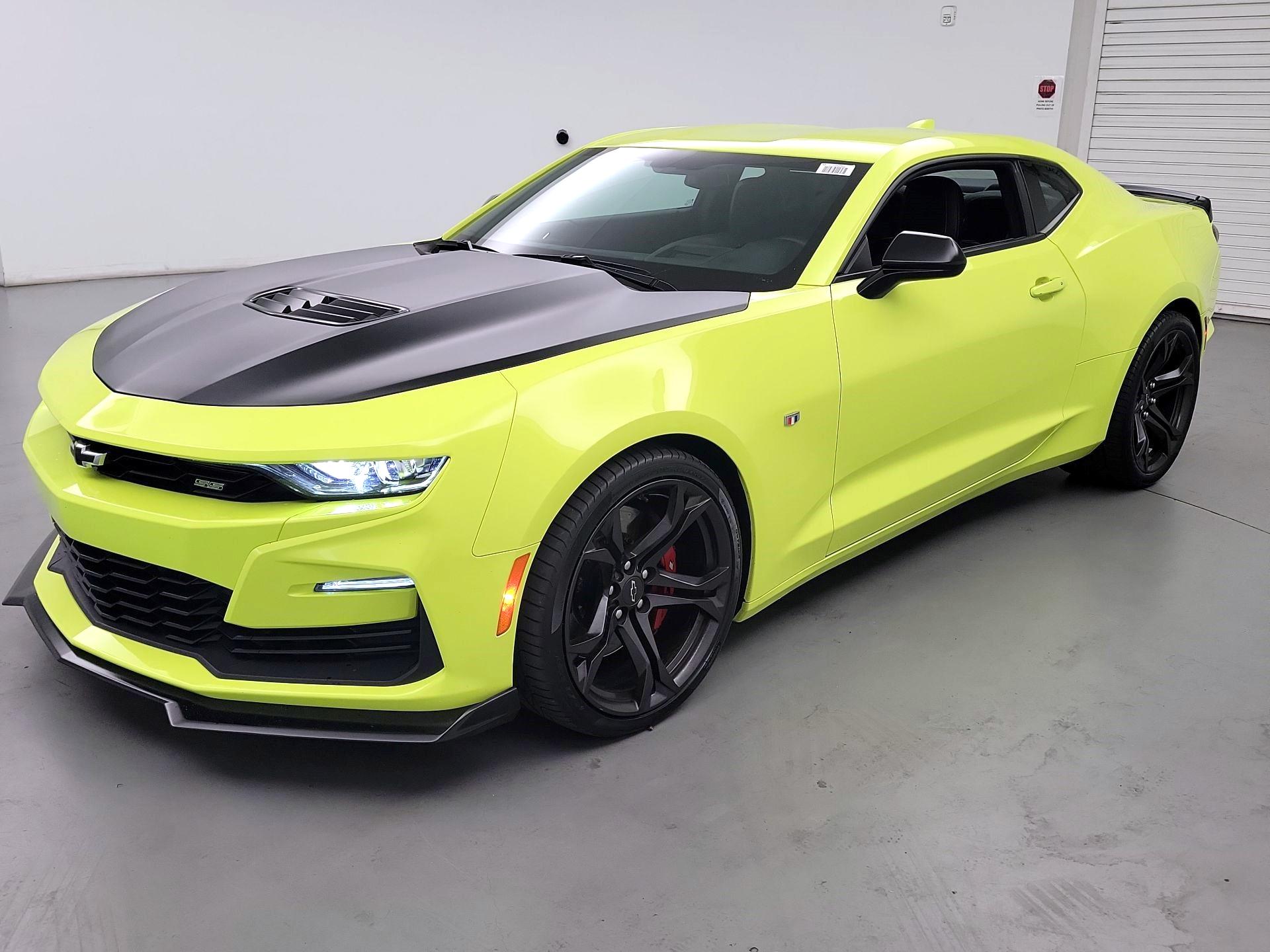 Thumbnail: 2021 Chevrolet Camaro - 3