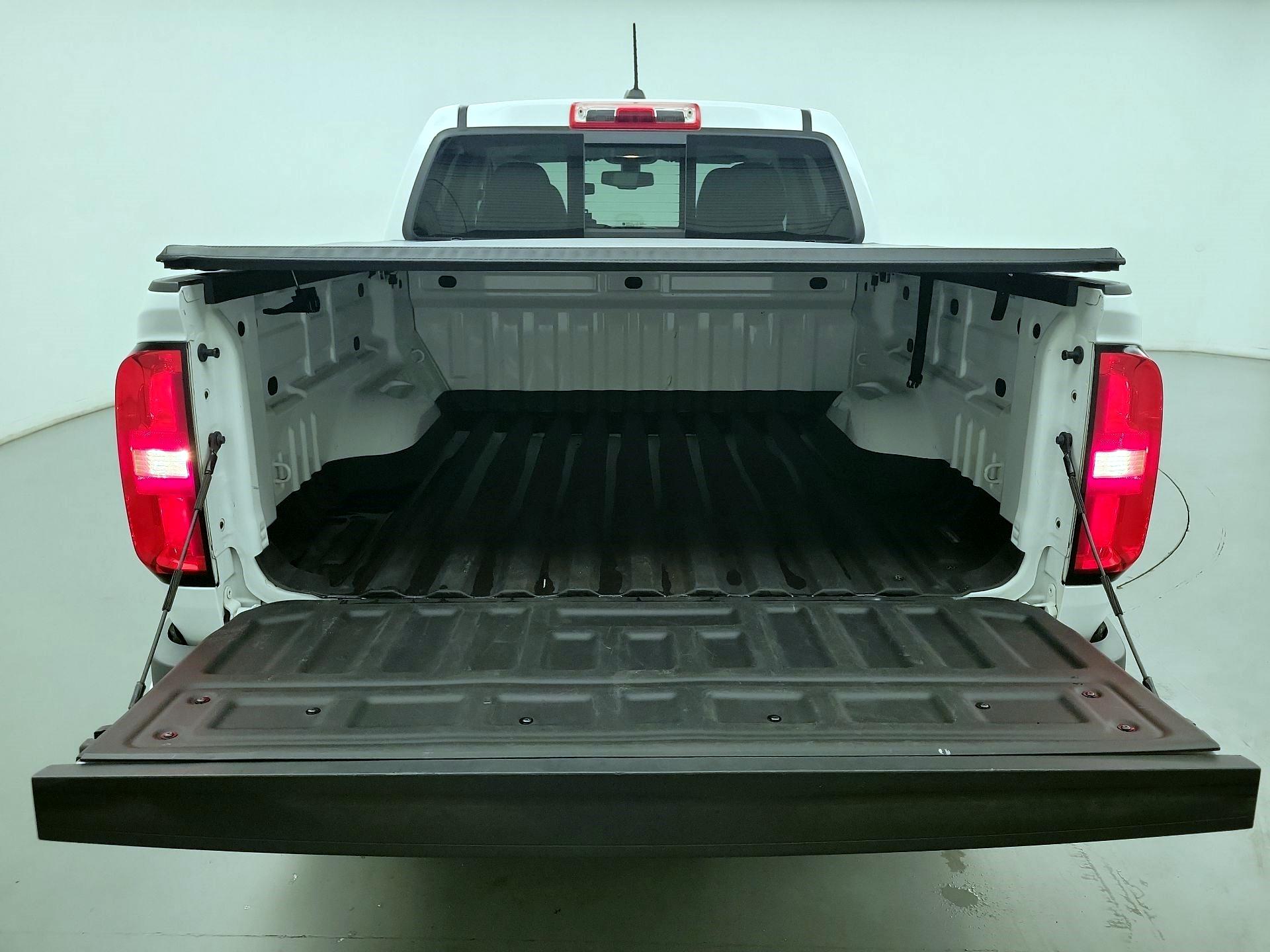 Thumbnail: 2018 Chevrolet Colorado - 19