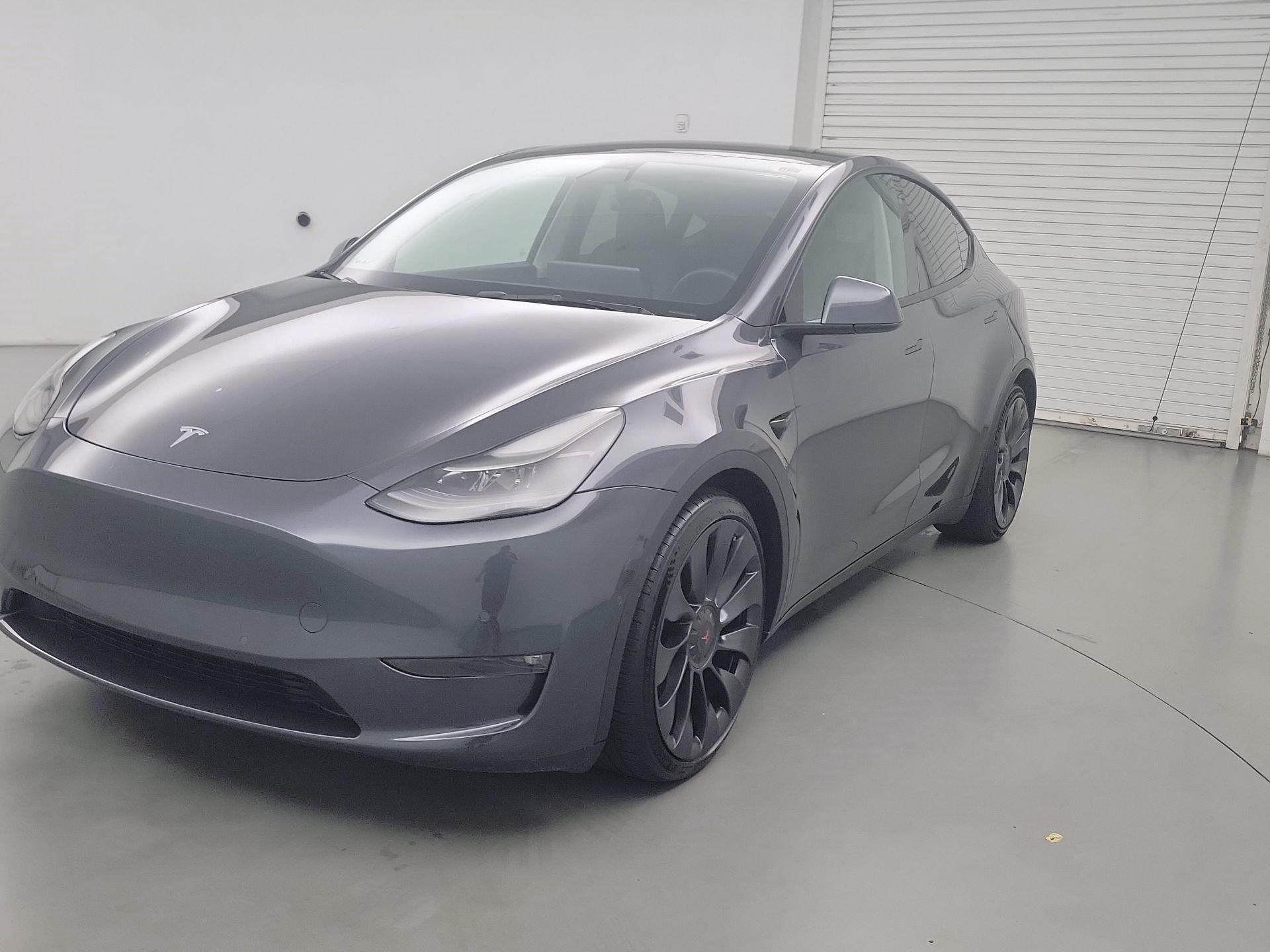 Thumbnail: 2022 Tesla Model Y - 3