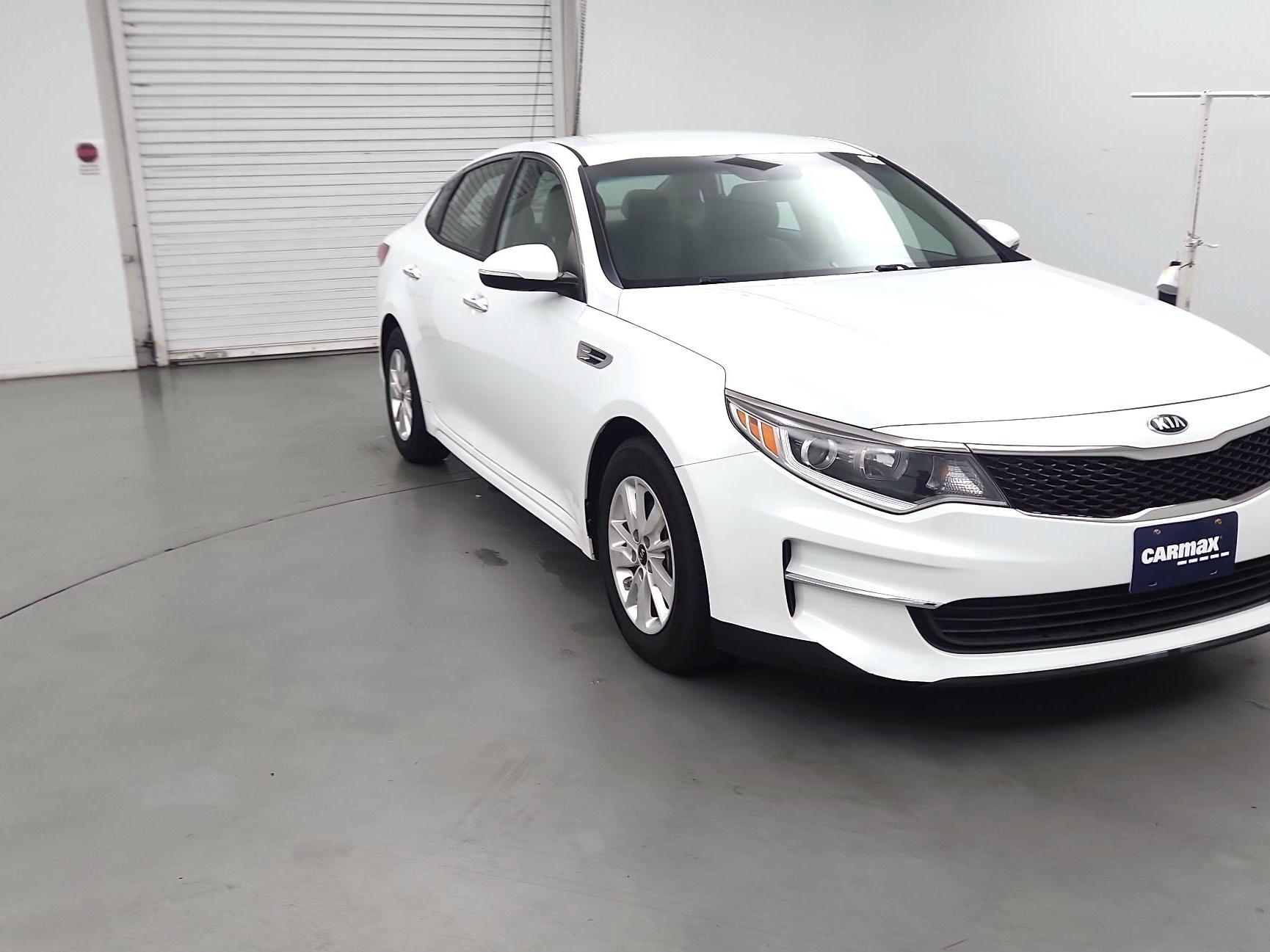 Thumbnail: 2018 Kia Optima - 1