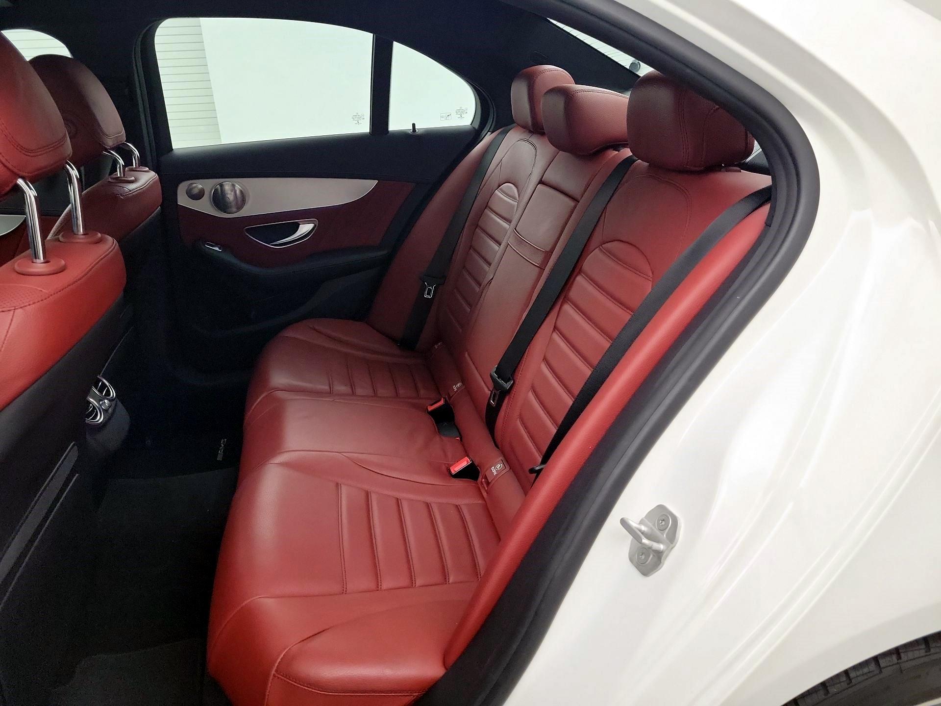 Thumbnail: 2015 Mercedes-Benz C-Class - 17
