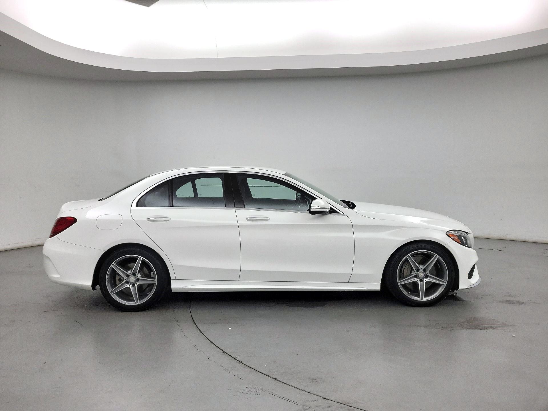 Thumbnail: 2015 Mercedes-Benz C-Class - 4