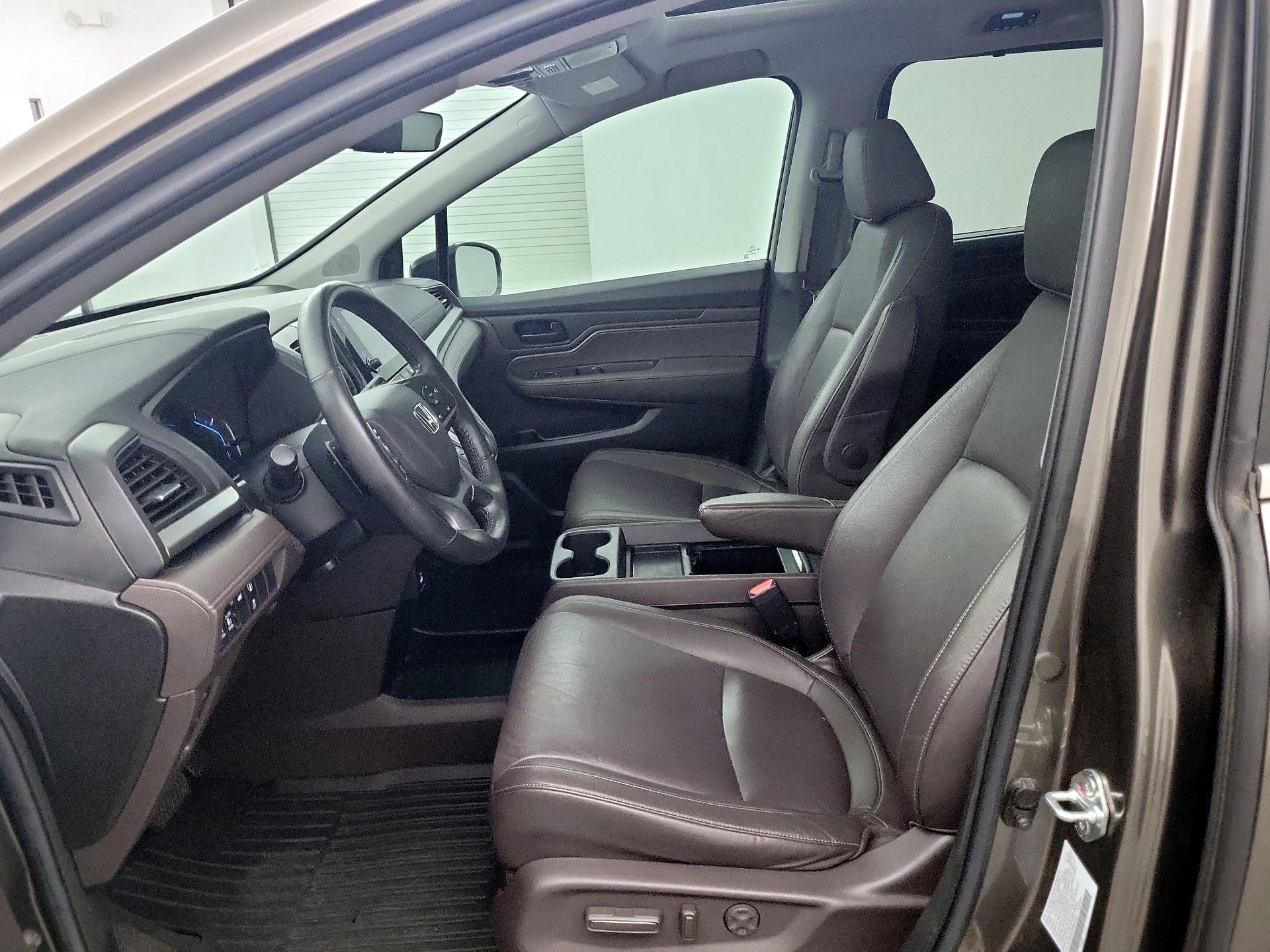 Thumbnail: 2023 Honda Odyssey - 9