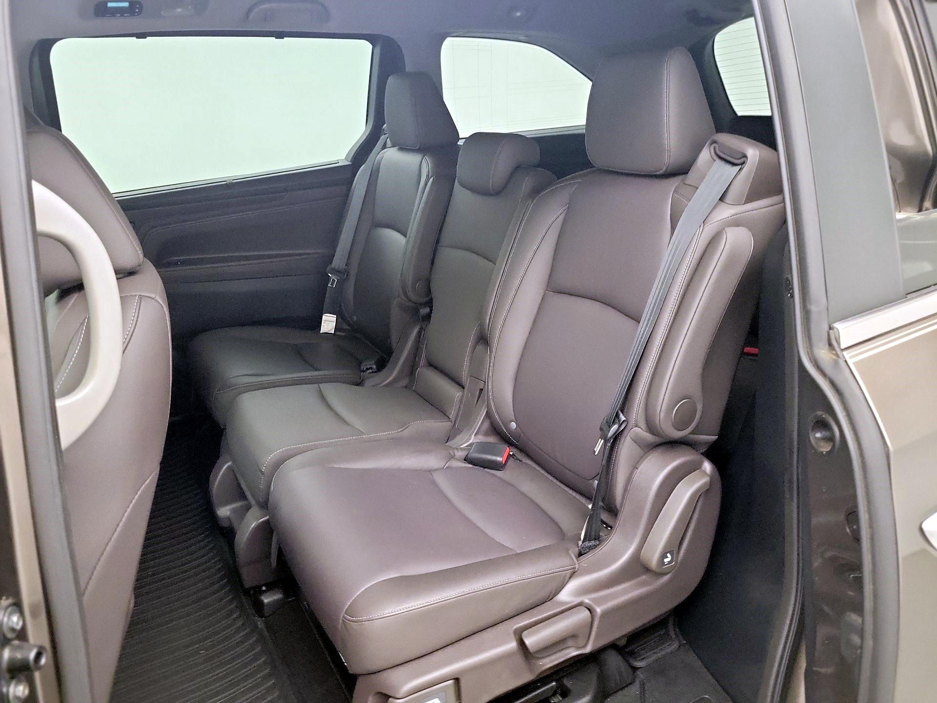 Thumbnail: 2023 Honda Odyssey - 18