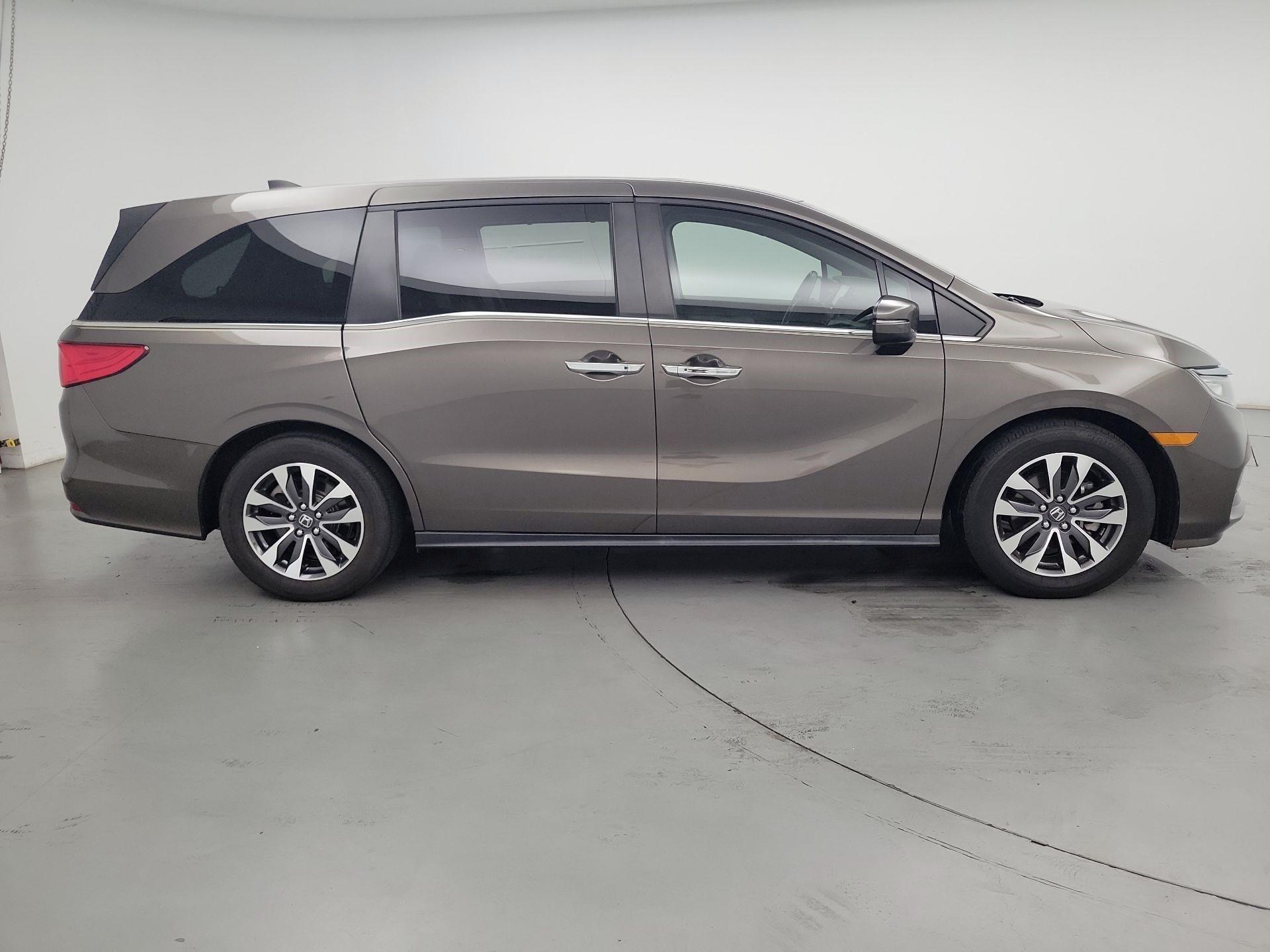 Thumbnail: 2023 Honda Odyssey - 4