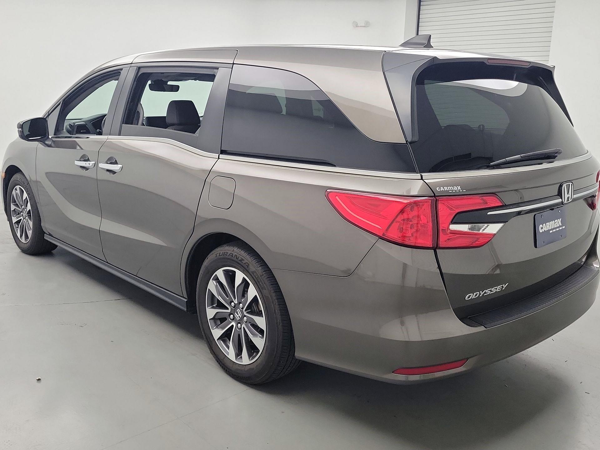 Thumbnail: 2023 Honda Odyssey - 7