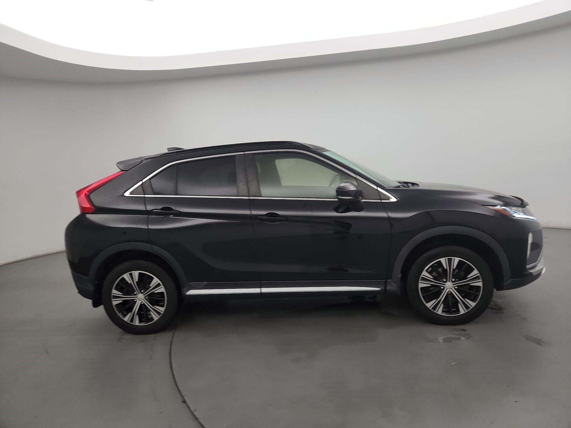 Thumbnail: 2020 Mitsubishi Eclipse Cross - 4