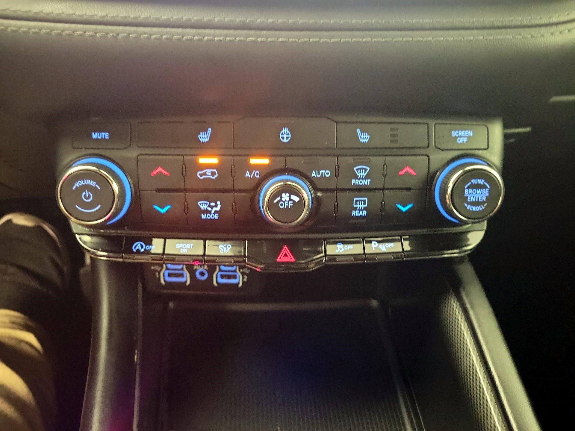 Thumbnail: 2021 Dodge Durango - 15