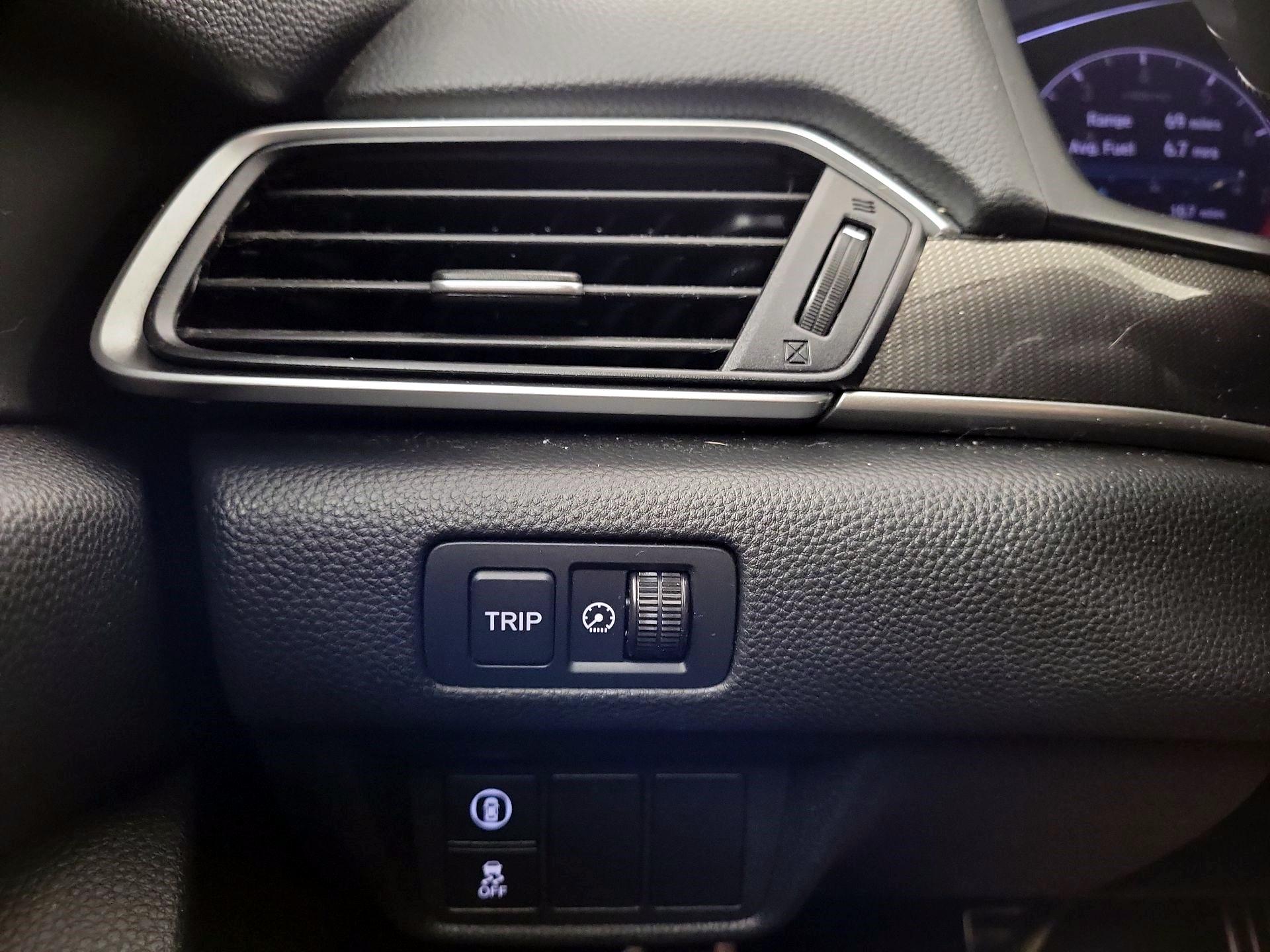 Thumbnail: 2019 Honda Accord - 11