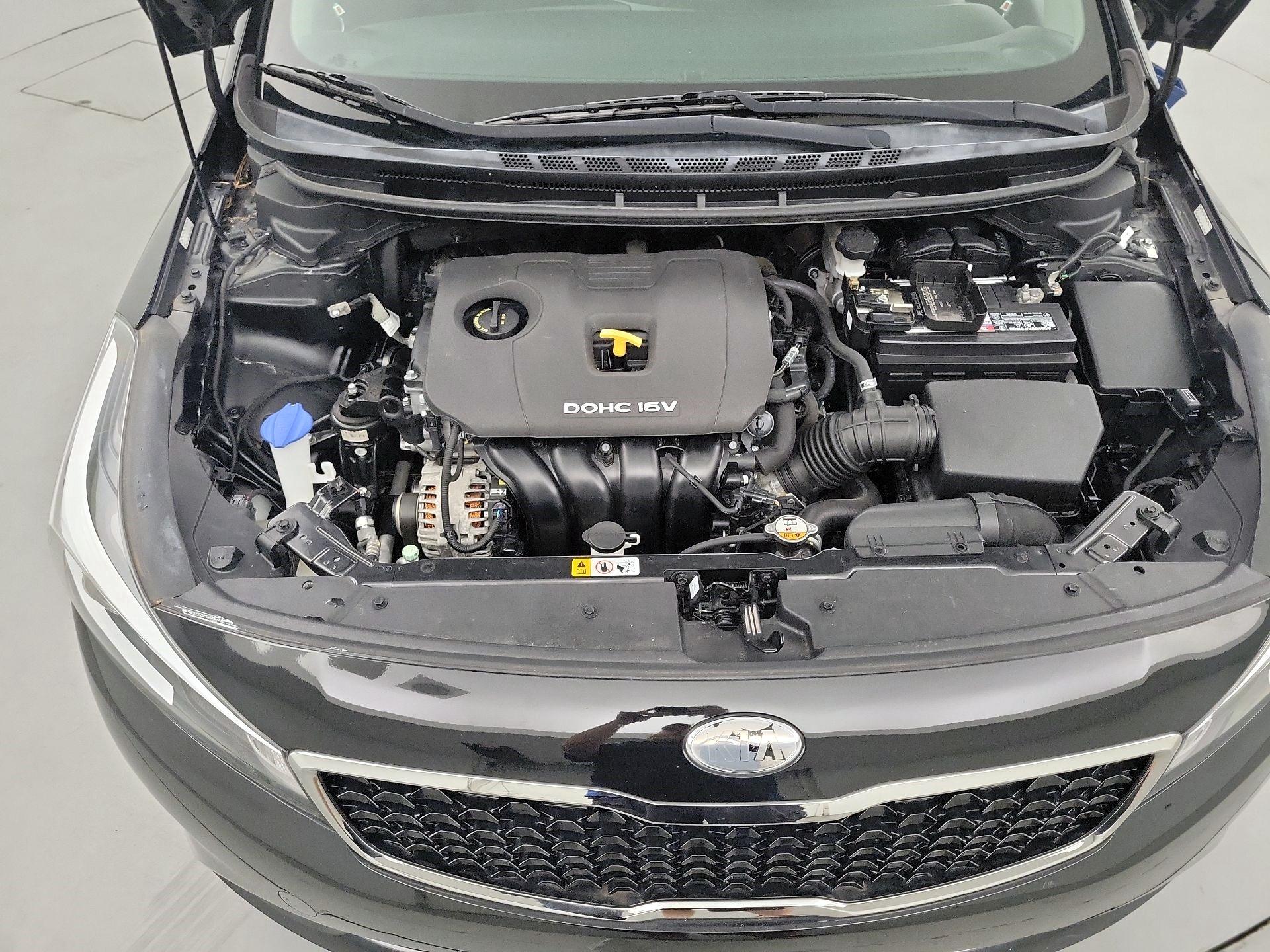 Thumbnail: 2017 Kia Forte - 18