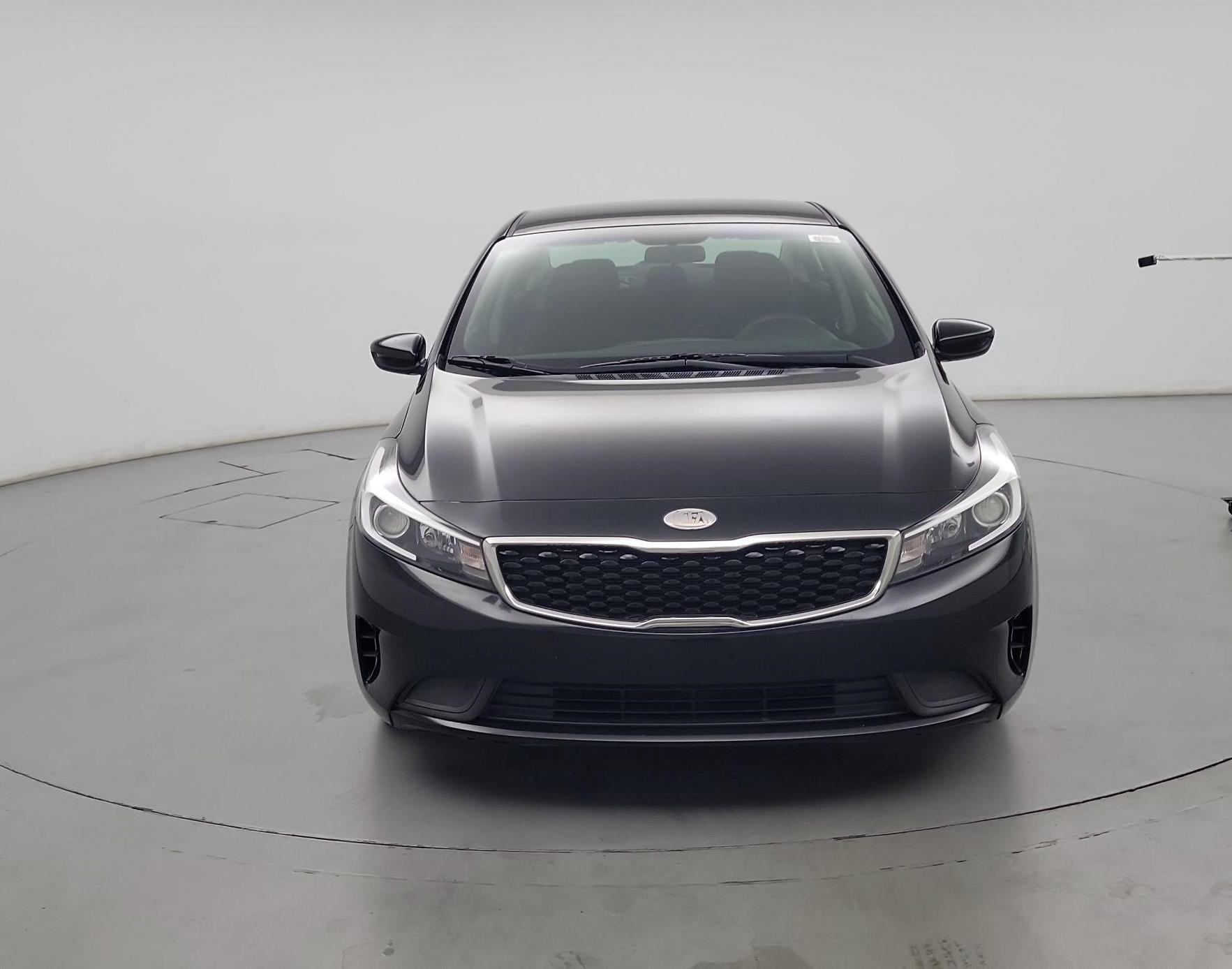 Thumbnail: 2017 Kia Forte - 2