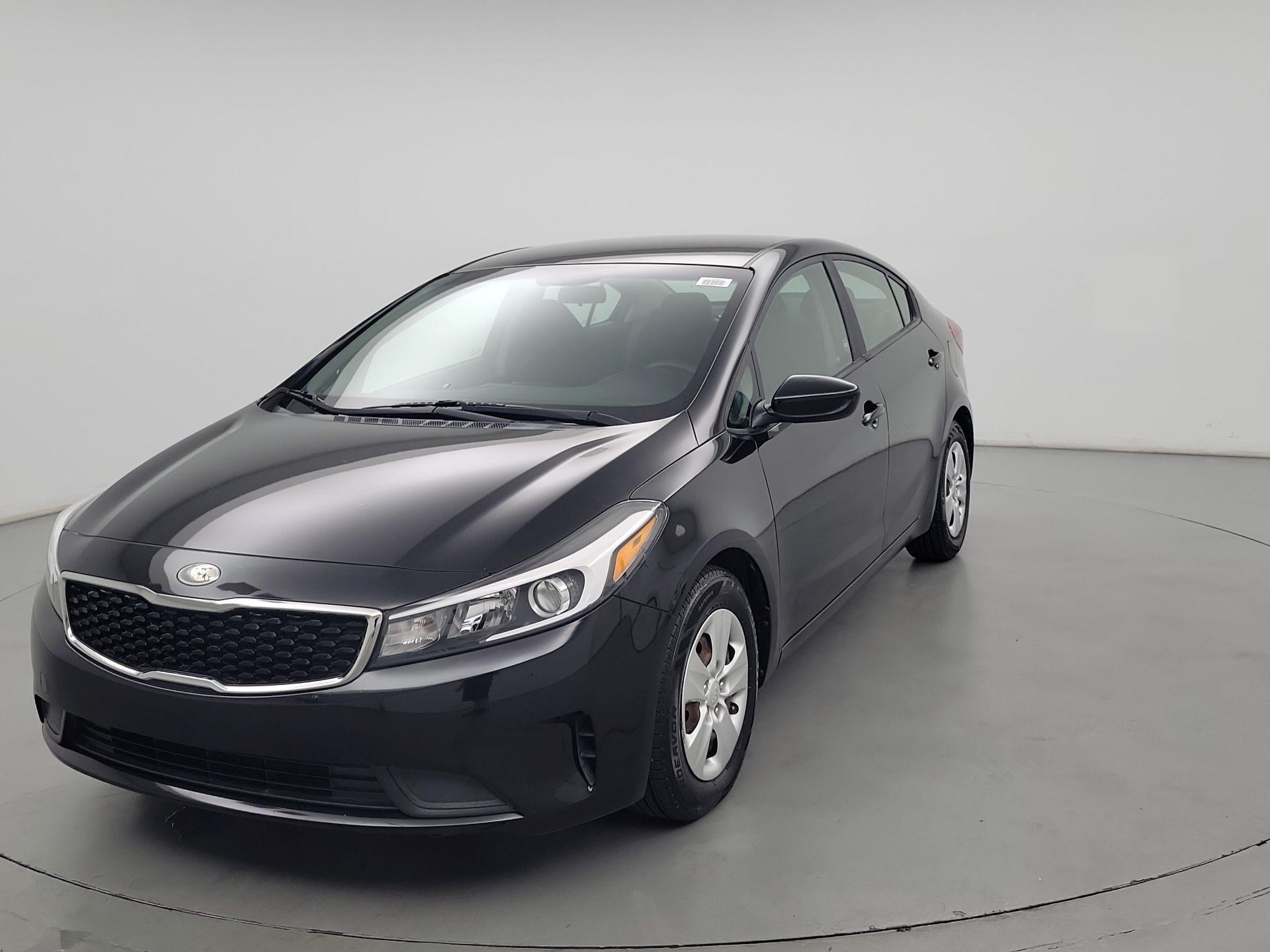 Thumbnail: 2017 Kia Forte - 3