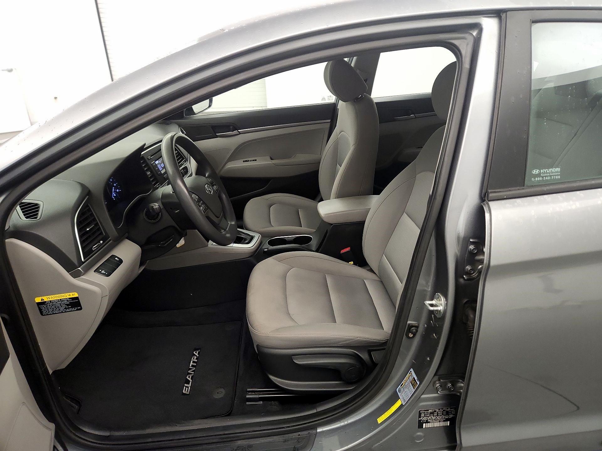 Thumbnail: 2018 Hyundai Elantra - 9