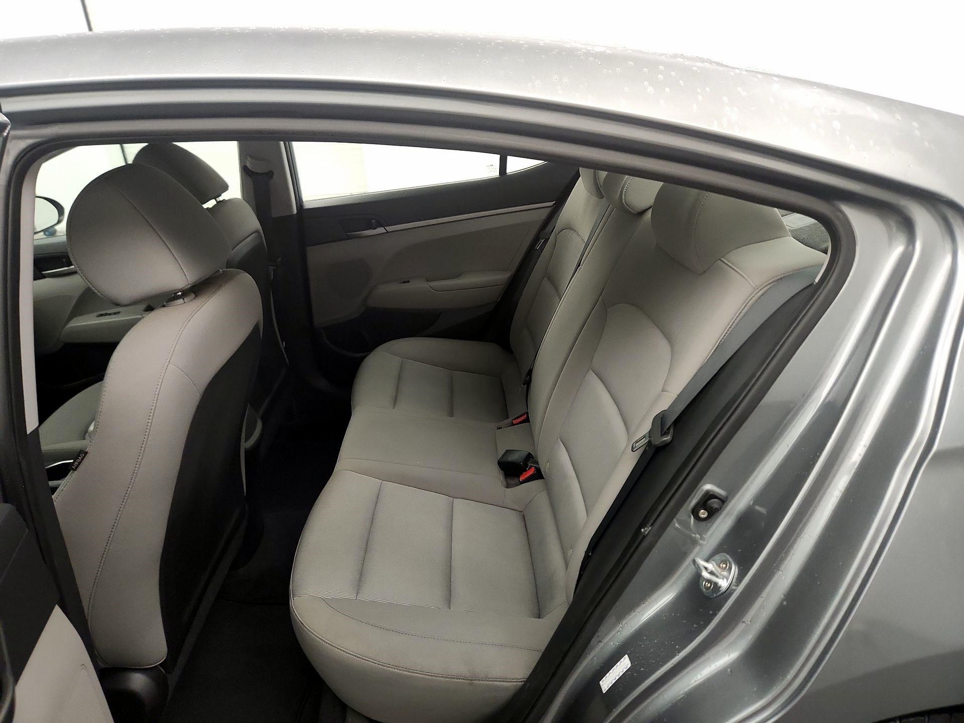Thumbnail: 2018 Hyundai Elantra - 16