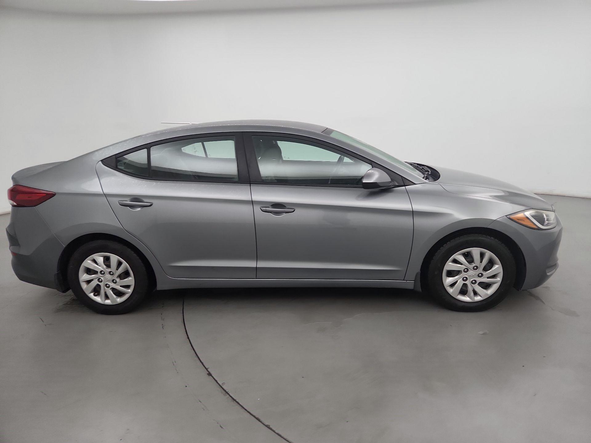 Thumbnail: 2018 Hyundai Elantra - 4