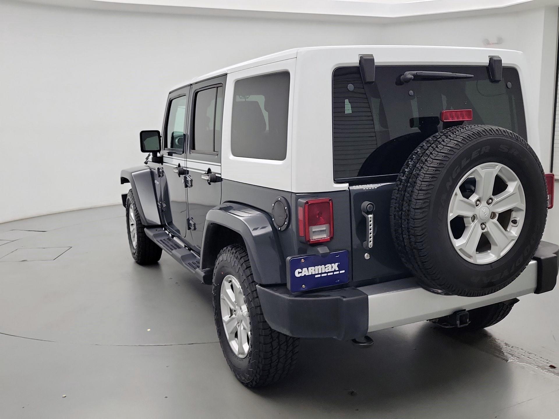 Thumbnail: 2017 Jeep Wrangler - 7