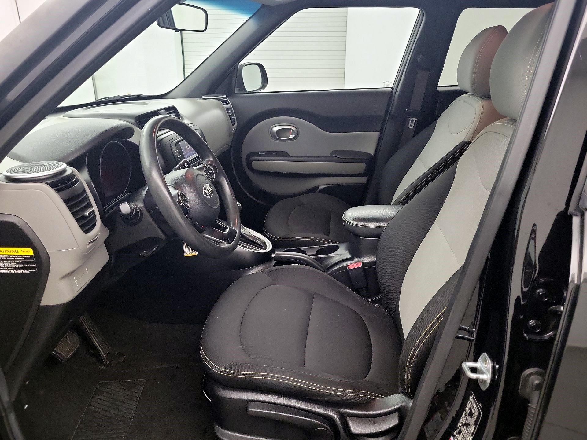 Thumbnail: 2016 Kia Soul - 9