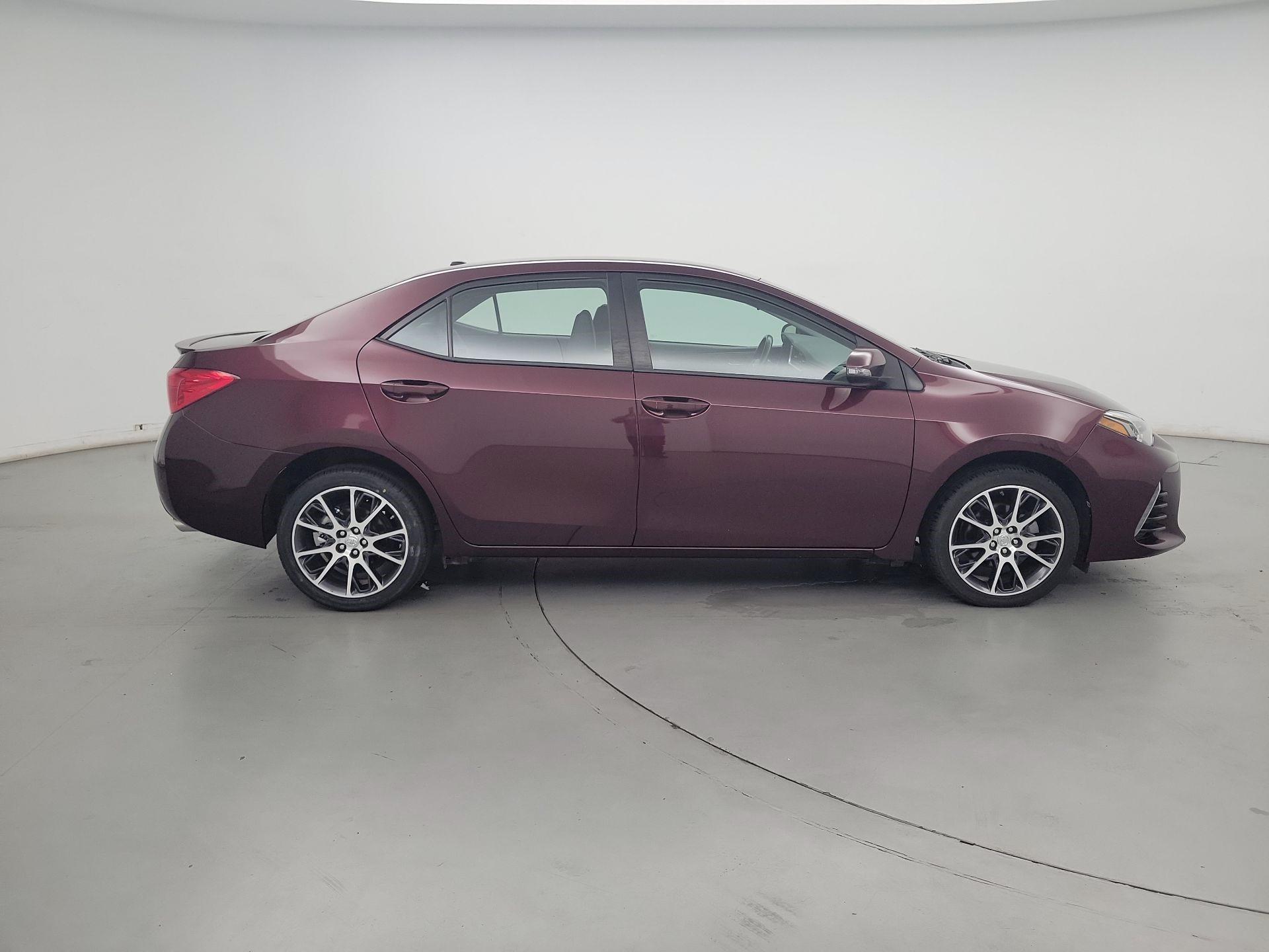 Thumbnail: 2017 Toyota Corolla - 4