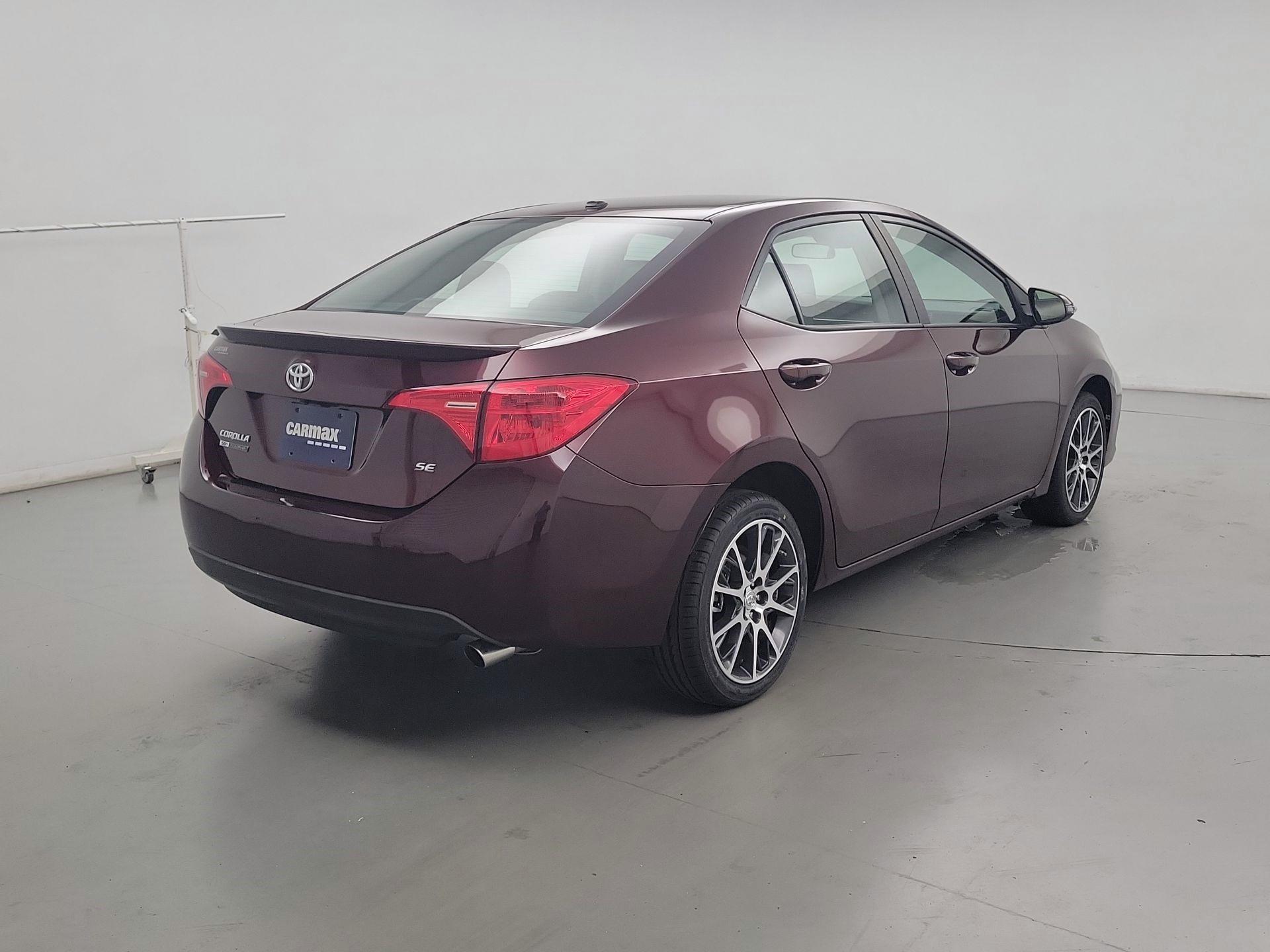 Thumbnail: 2017 Toyota Corolla - 5
