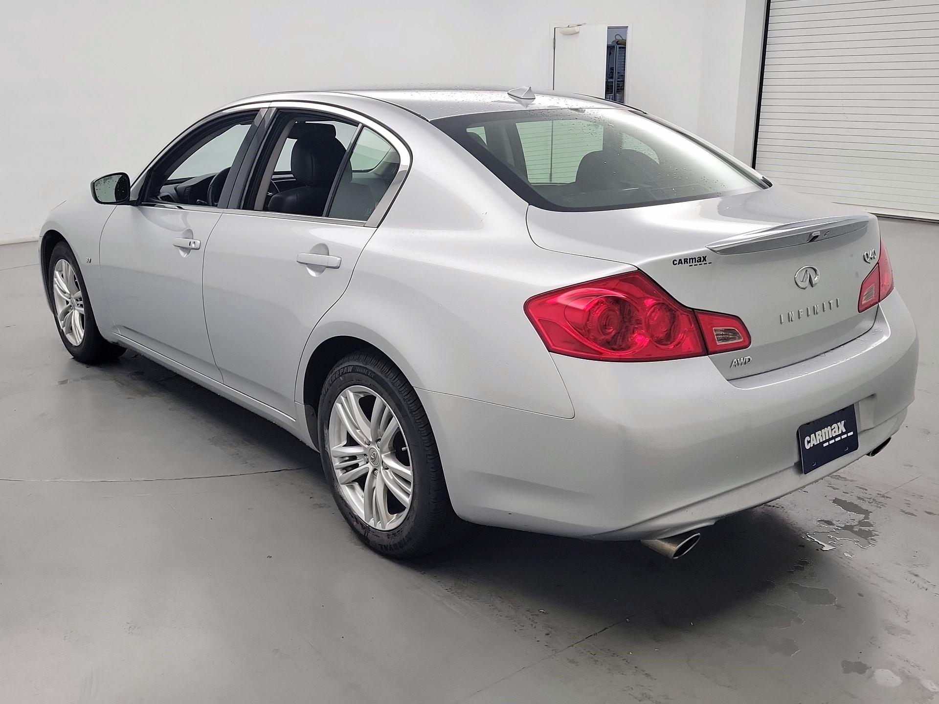Thumbnail: 2015 INFINITI  - 7