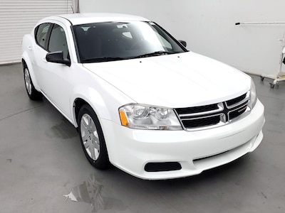 White 2013 Dodge Avenger SE