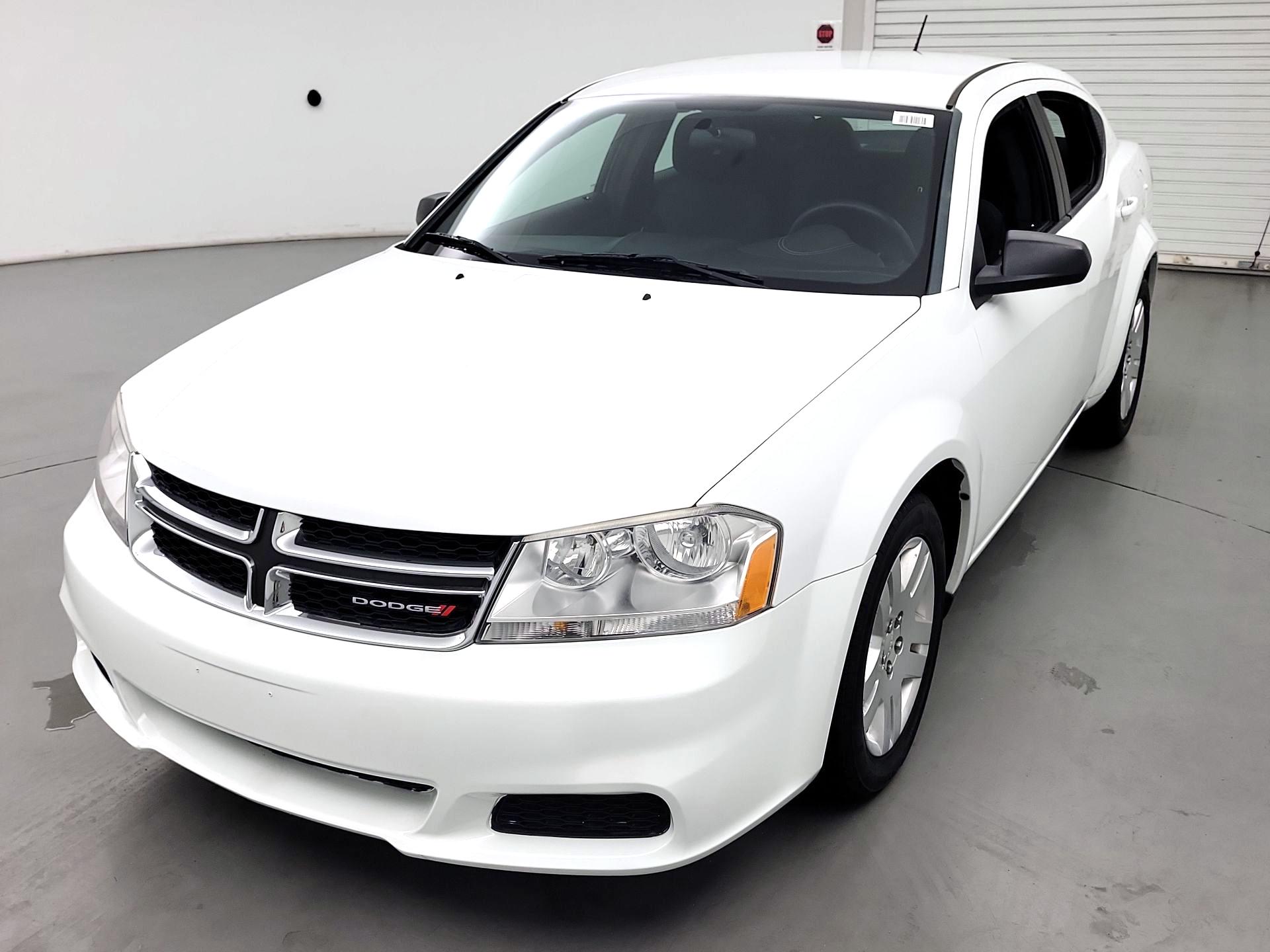 Thumbnail: 2013 Dodge Avenger - 3