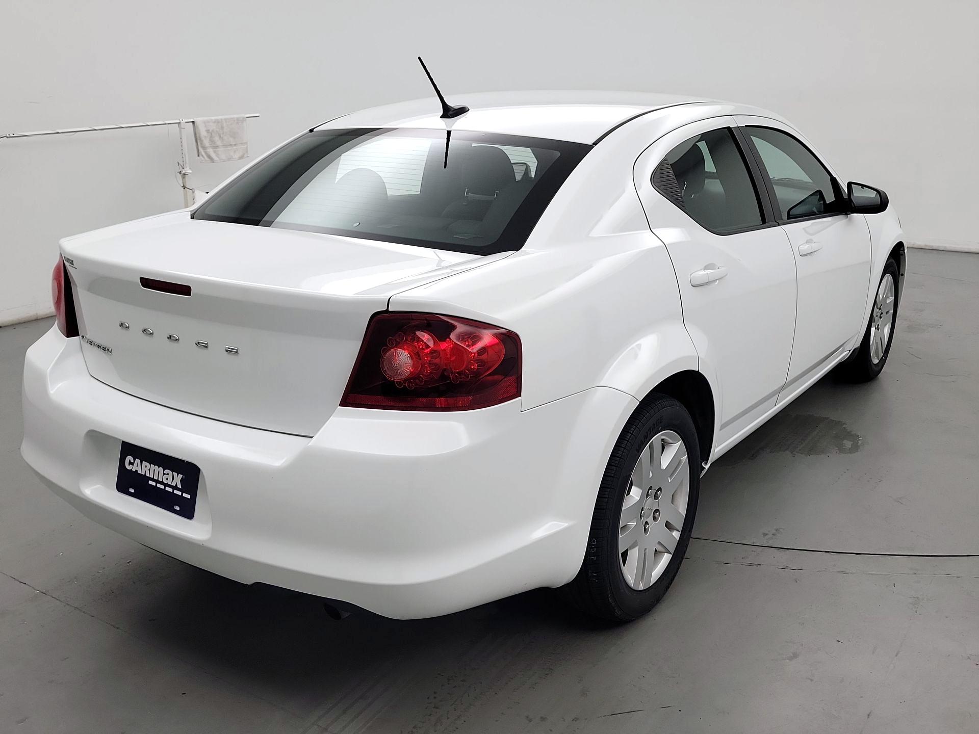 Thumbnail: 2013 Dodge Avenger - 5
