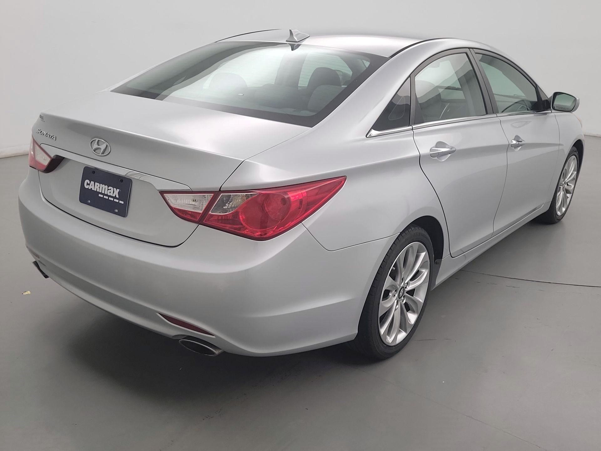 Thumbnail: 2013 Hyundai Sonata - 5