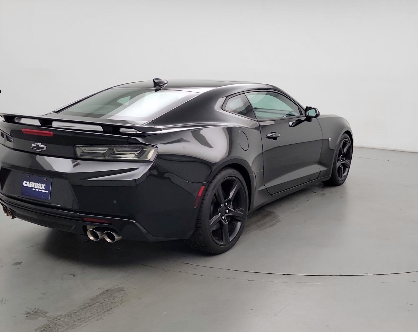 Thumbnail: 2017 Chevrolet Camaro - 5