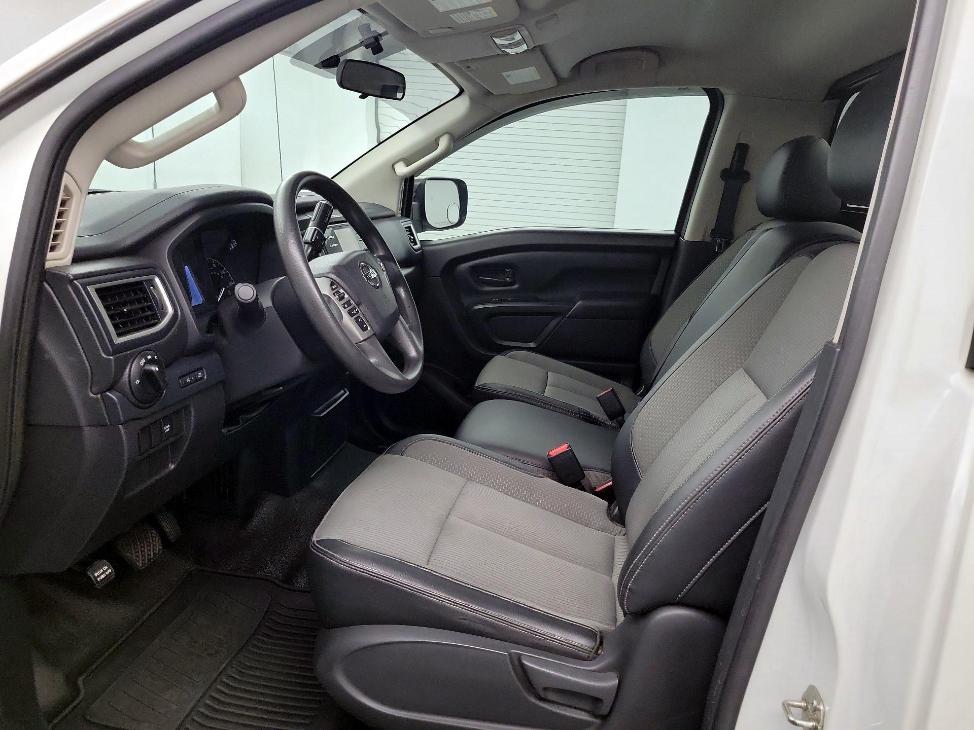 Thumbnail: 2018 Nissan Titan - 9